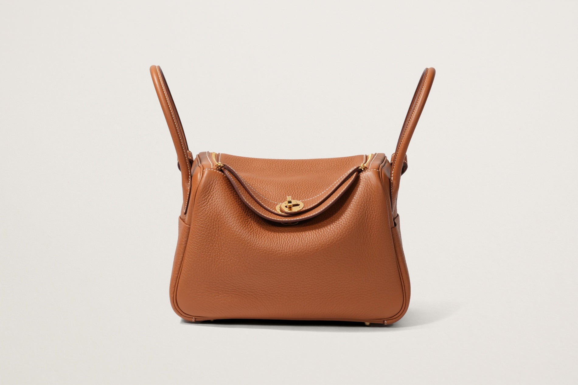 HERMES リンディ26 ゴールド