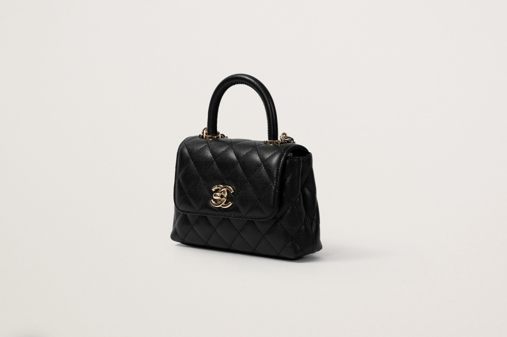 CHANEL ココハンドルマトラッセバッグ