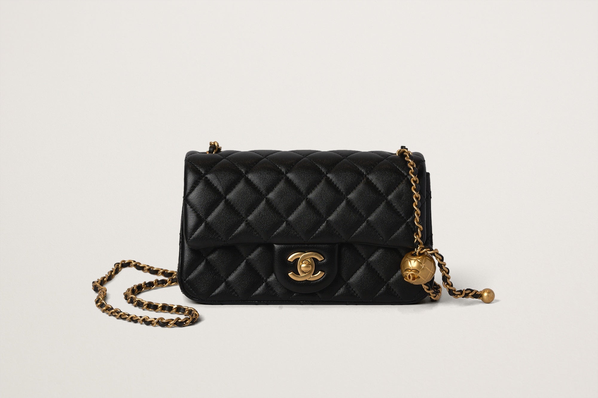 CHANEL マトラッセ ミニフラップバッグ20 ココボール – GINZA SATAKE