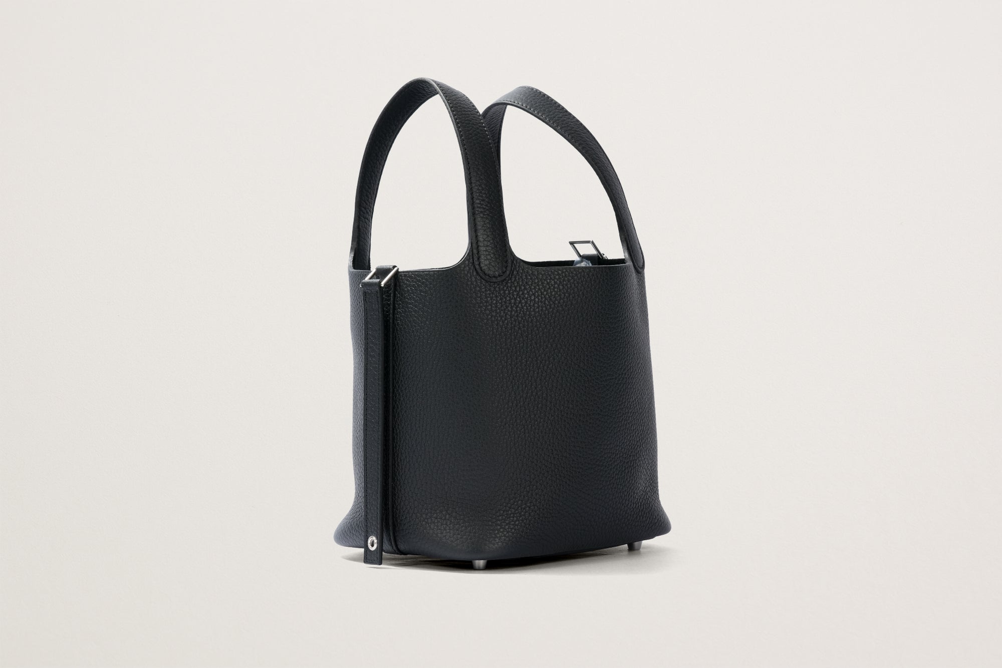 HERMES ピコタンロック18 黒 – GINZA SATAKE