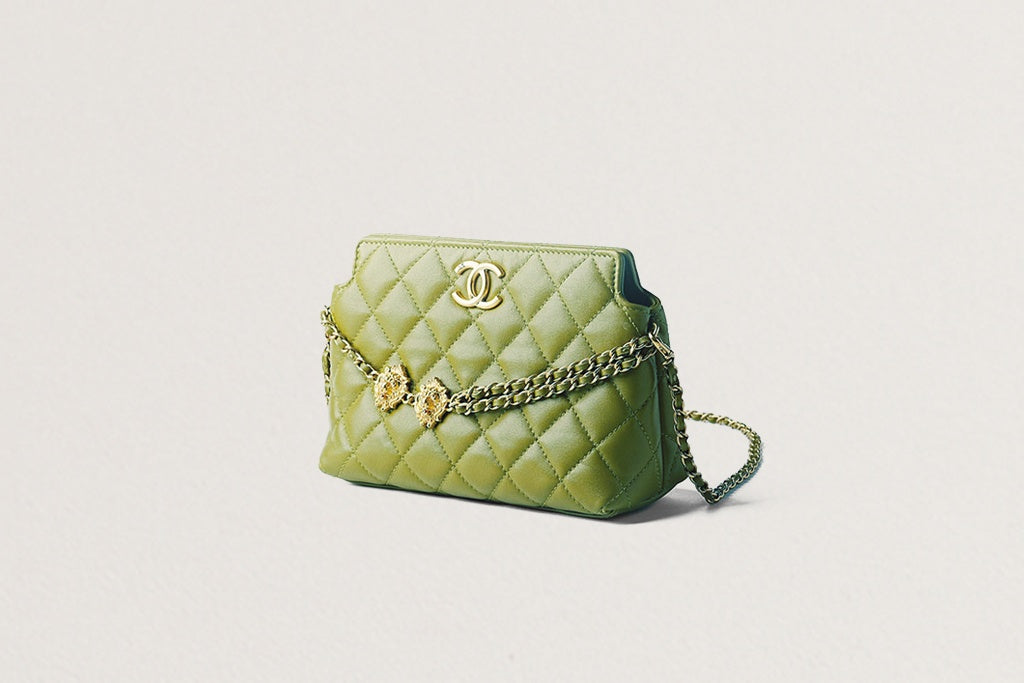 CHANEL マトラッセ チェーンバッグ