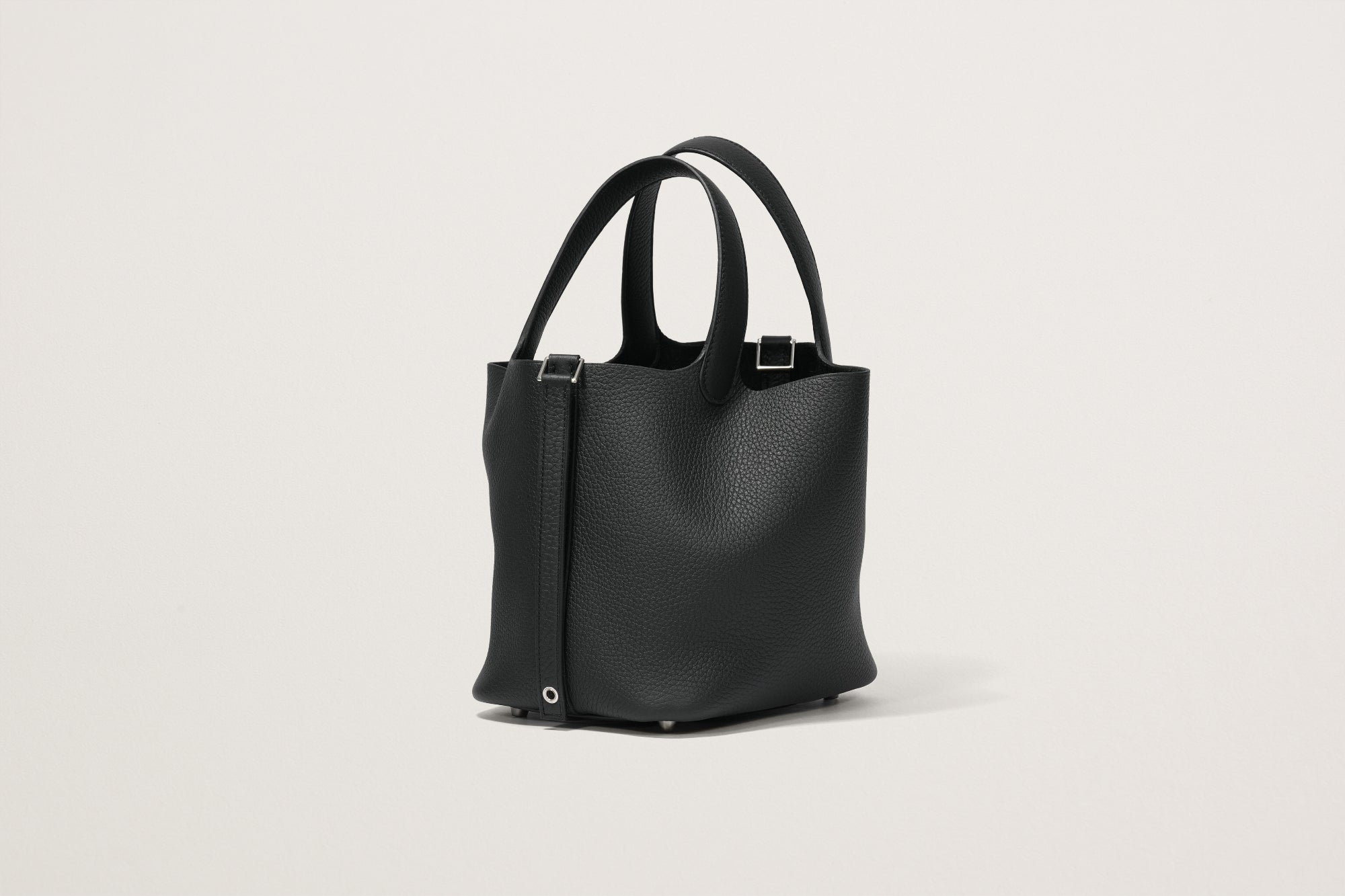HERMES ピコタンロック18 黒