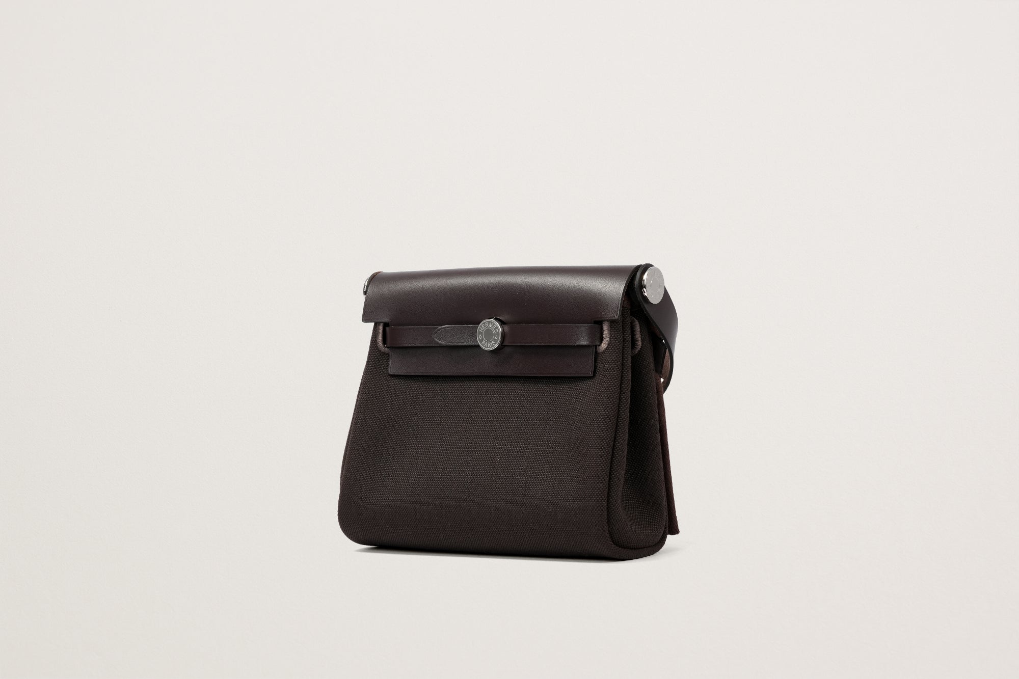 HERMES エルメス エールバッグ ミニ エベンヌ HERMES エールバッグミニ エベンヌ – GINZA SATAKE