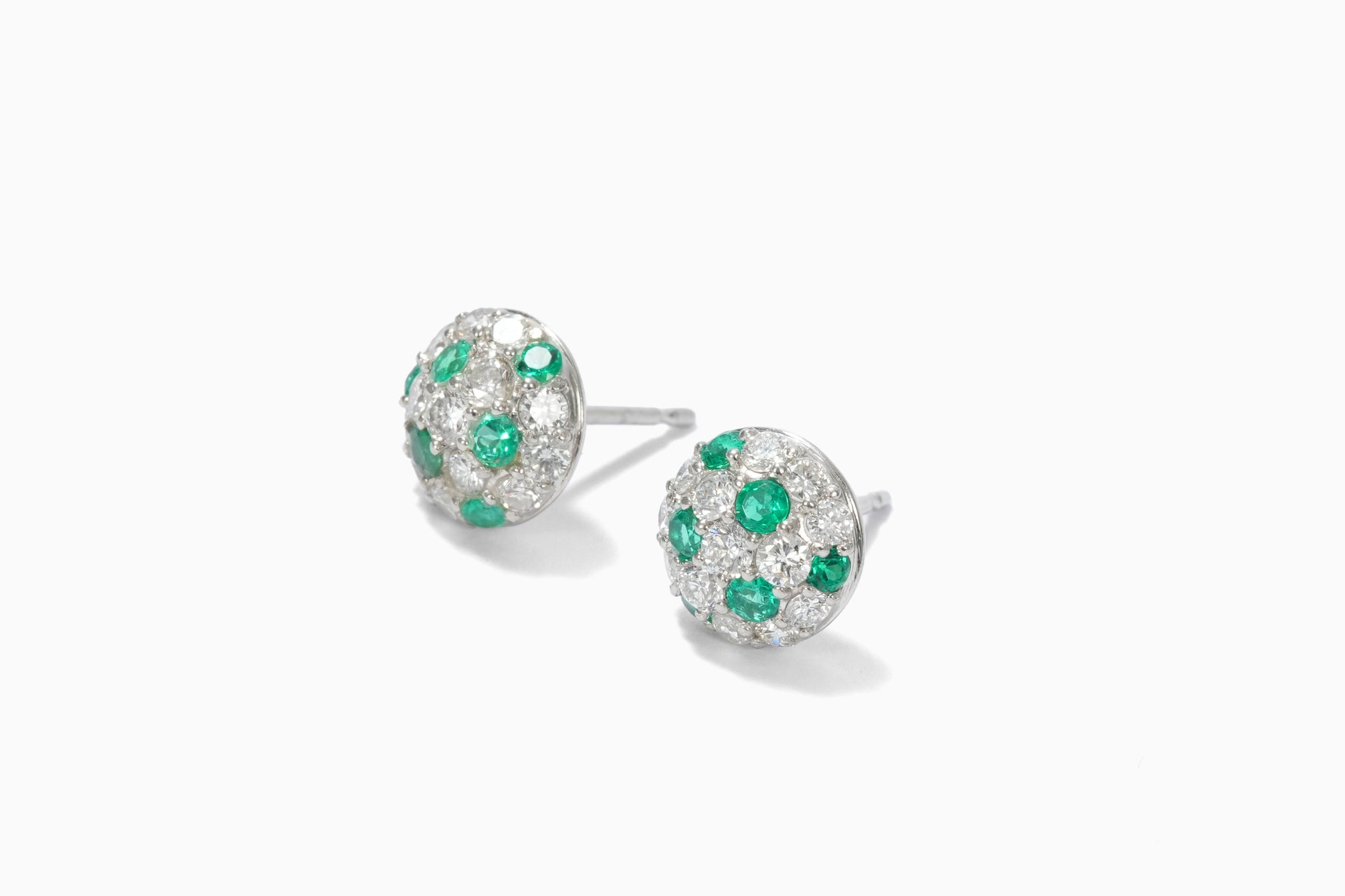 未使用品 pt900 天然エメラルド ピアス PT900 エメラルドピアス – GINZA SATAKE