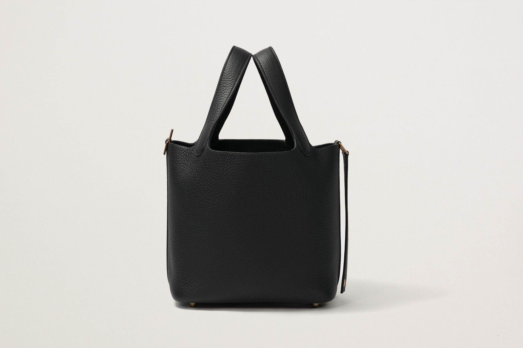HERMES ピコタンロック18 黒