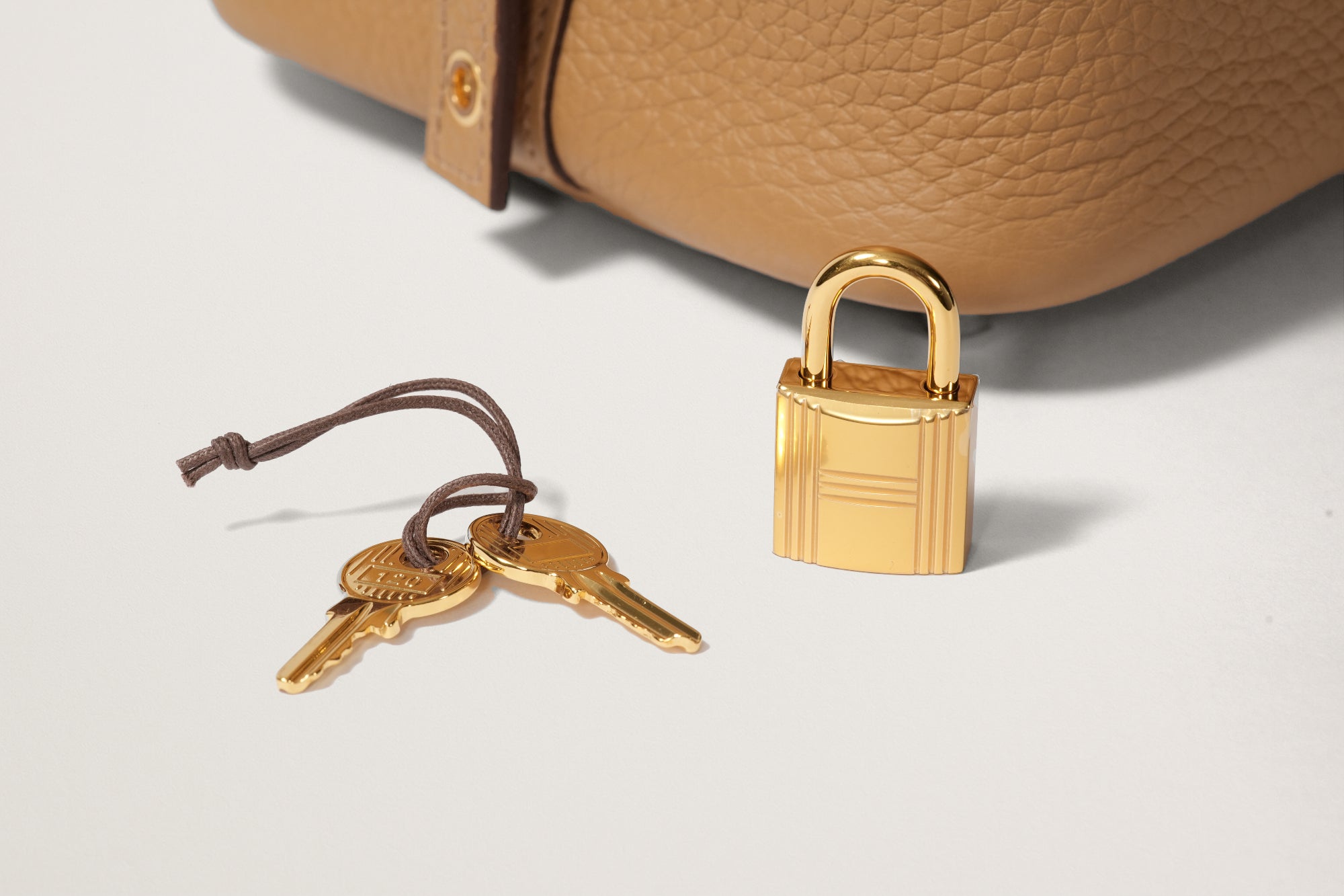 HERMES ピコタンロック18 ビスキュイ