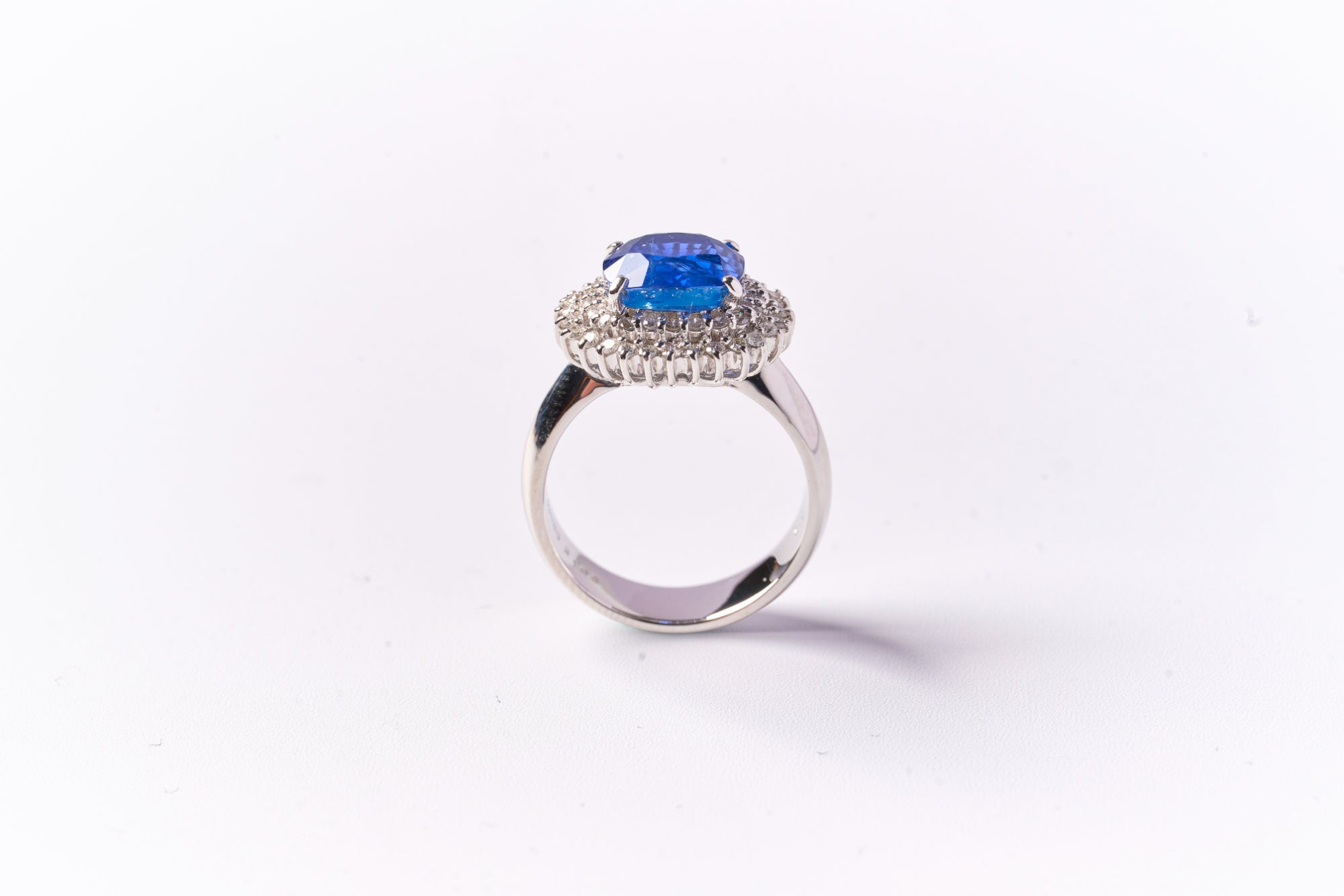 【保証書有り】サファイアリング　K18WG Shop KUBOTA / サファイア0.85ct ダイヤモンド0.45ct K18WG リング