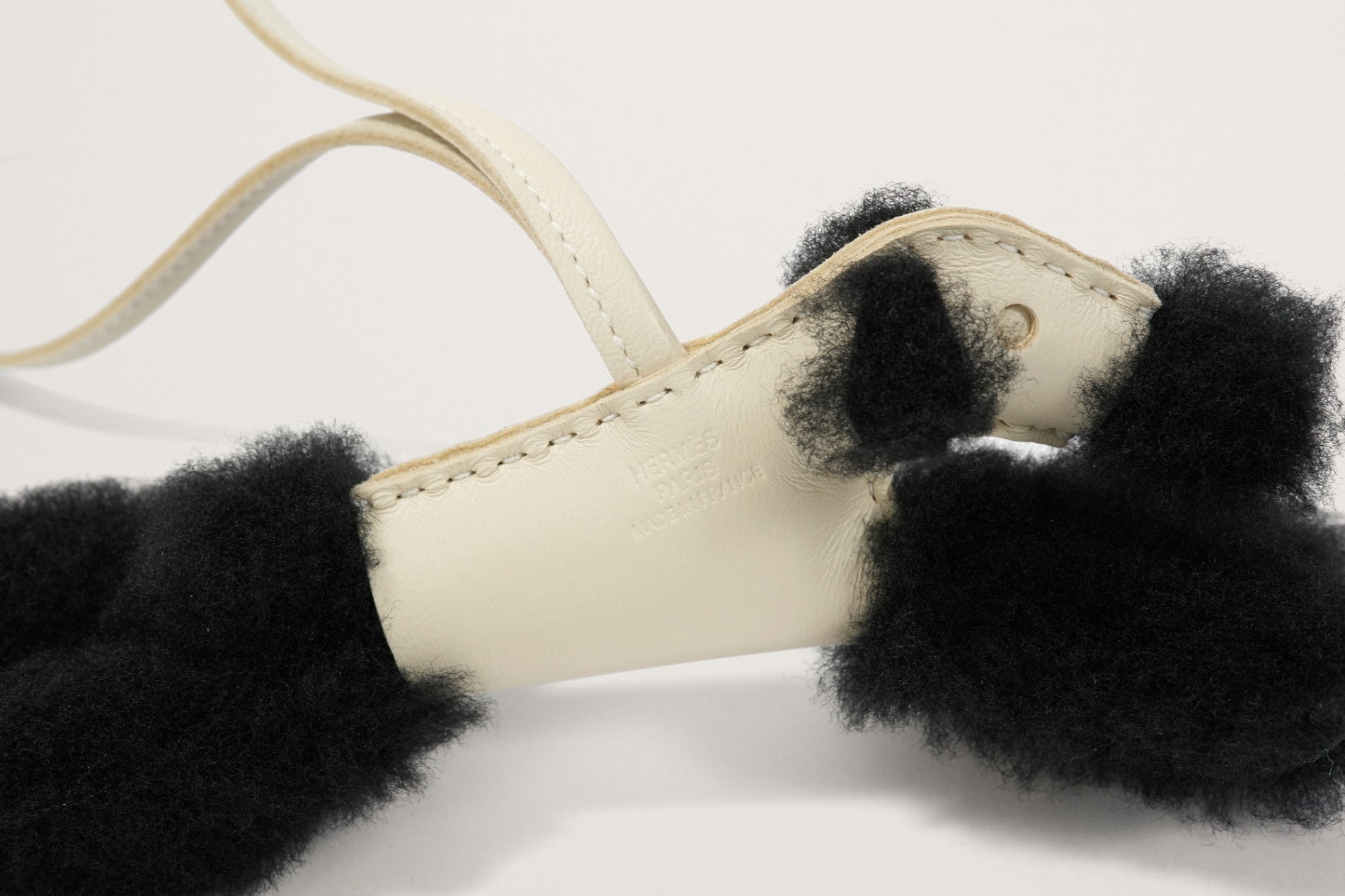 HERMES バディチャーム クレ/黒 – GINZA SATAKE