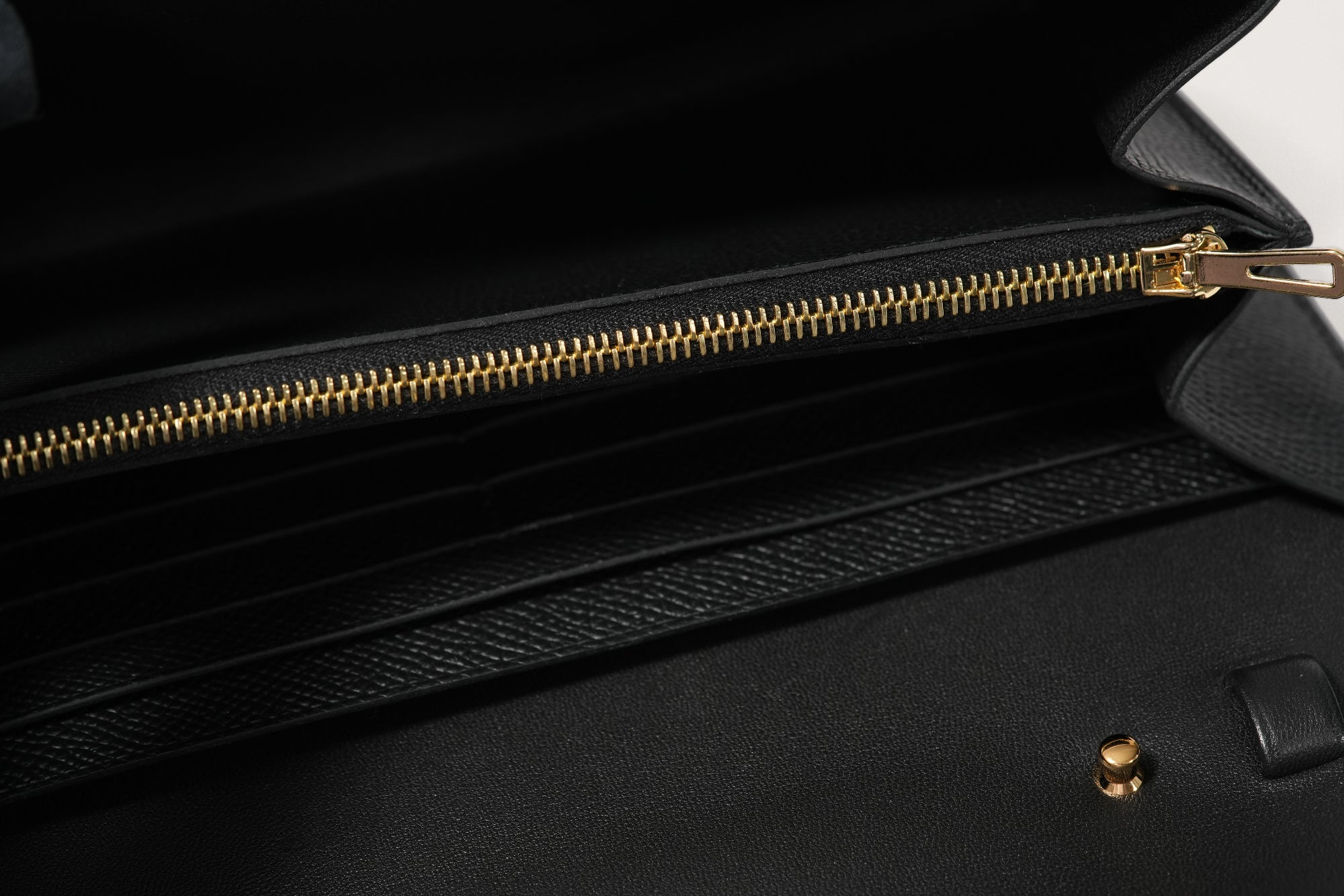 HERMES コンスタンストゥー・ゴー 黒