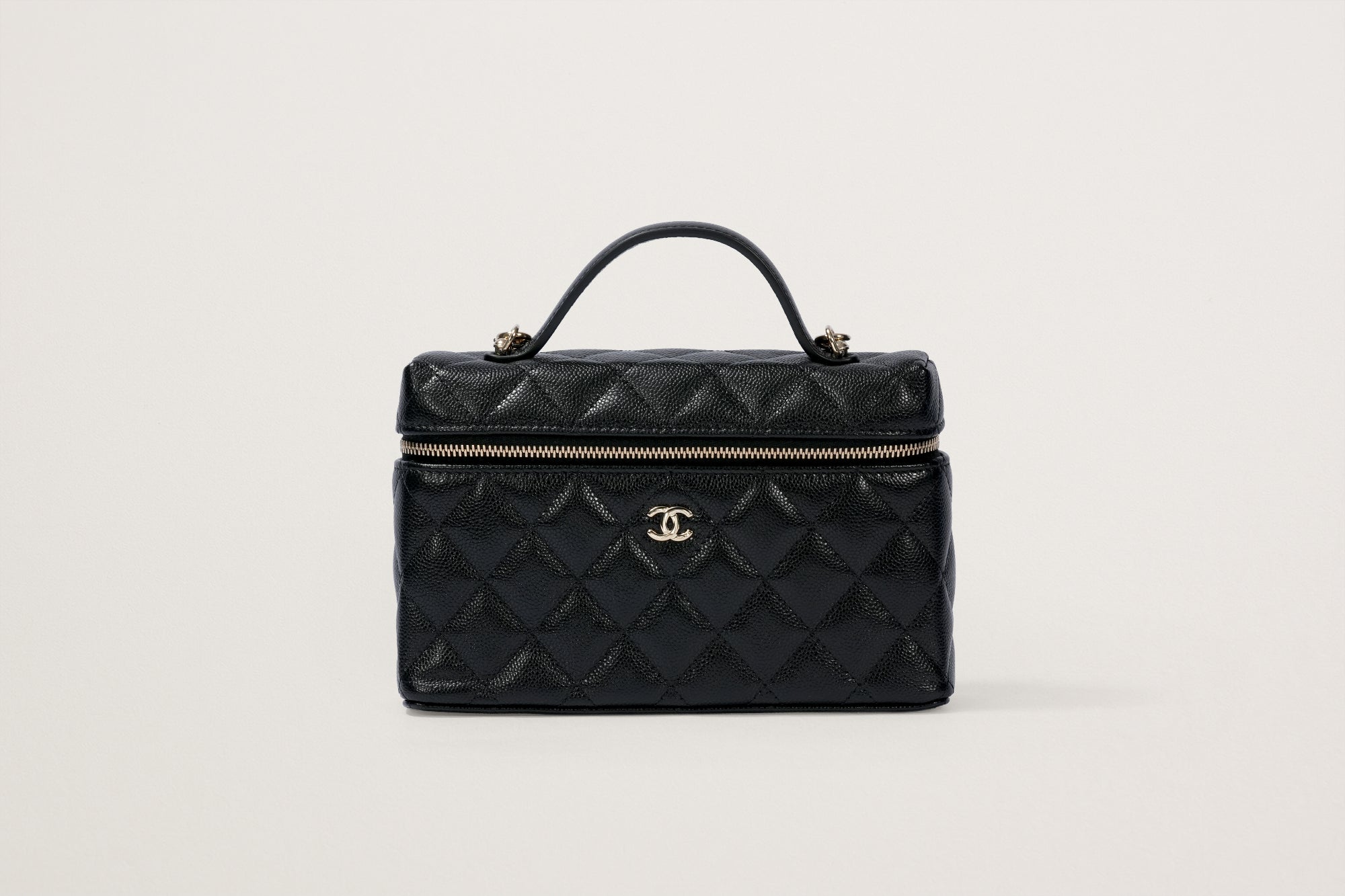 CHANEL マトラッセ スモールヴァニティケース – GINZA SATAKE