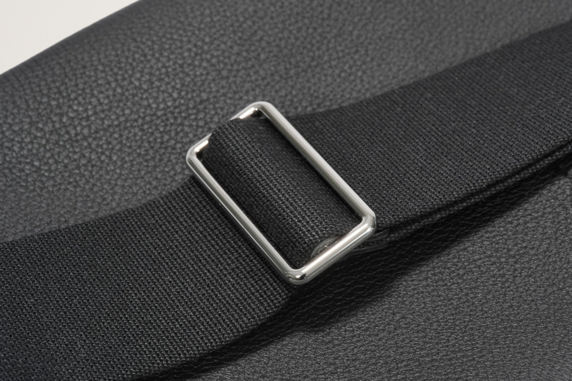 HERMES ケリーアッカドPM 黒