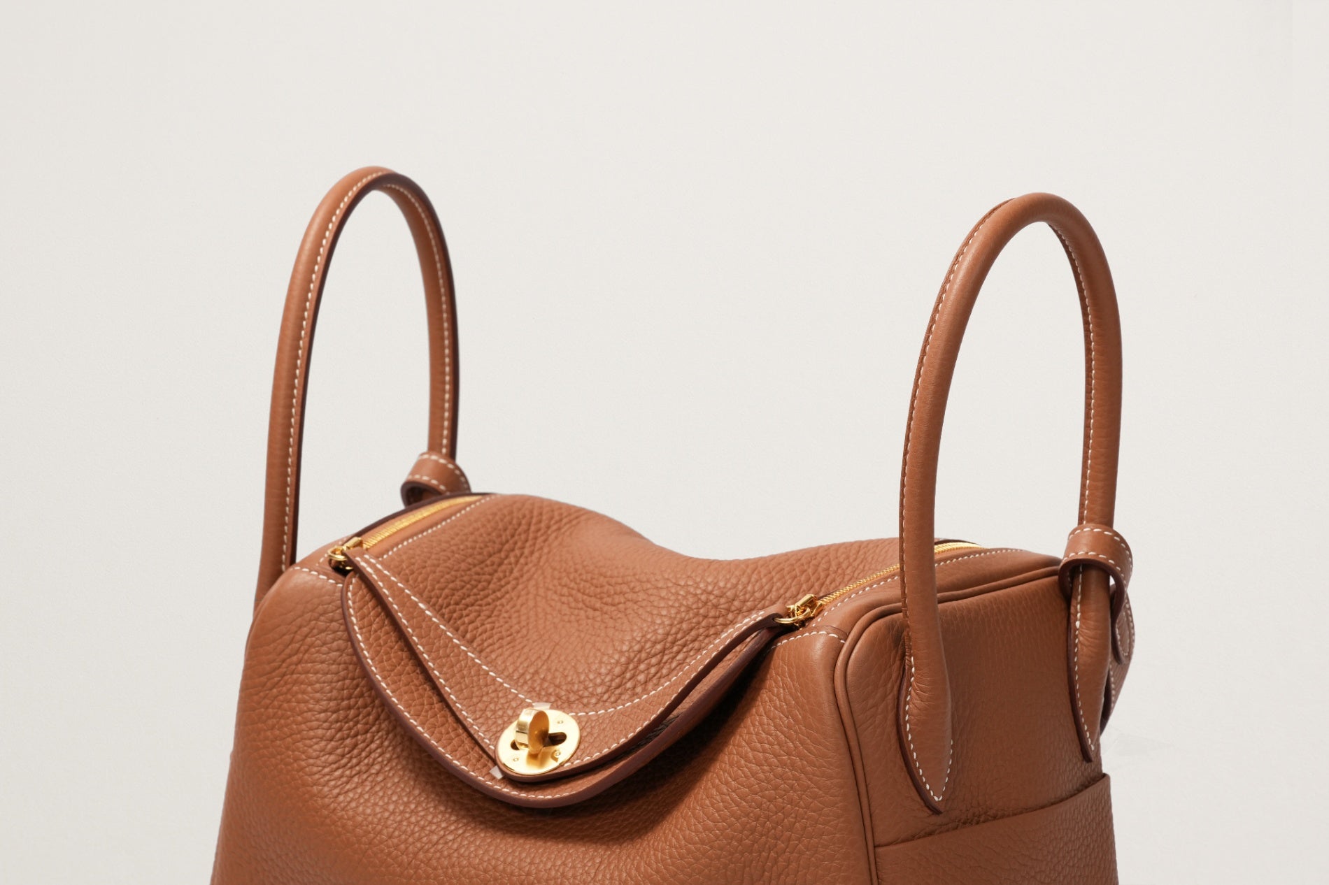 HERMES リンディ26 ゴールド
