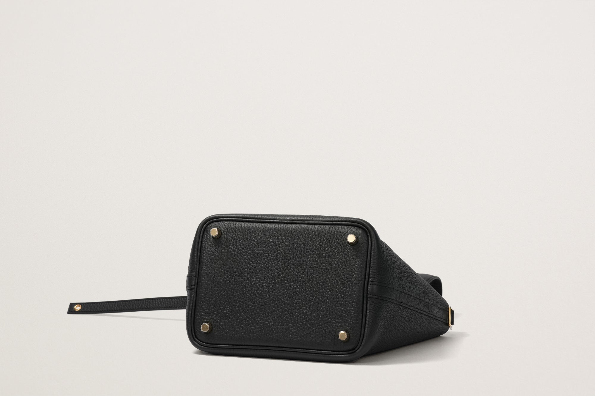 HERMES ピコタンロック18 黒