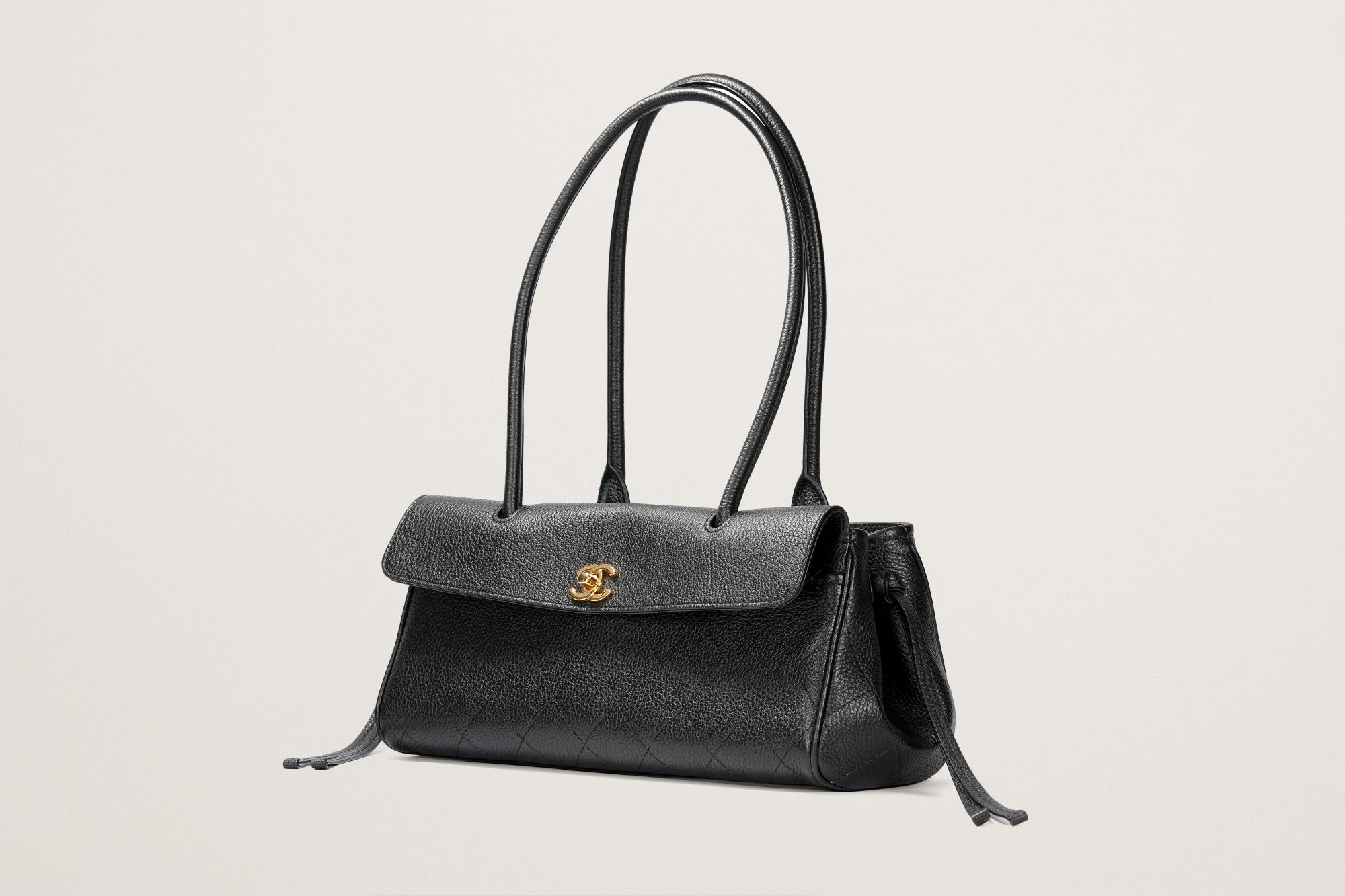CHANEL シャネルスモール ショッピング バッグ – GINZA SATAKE