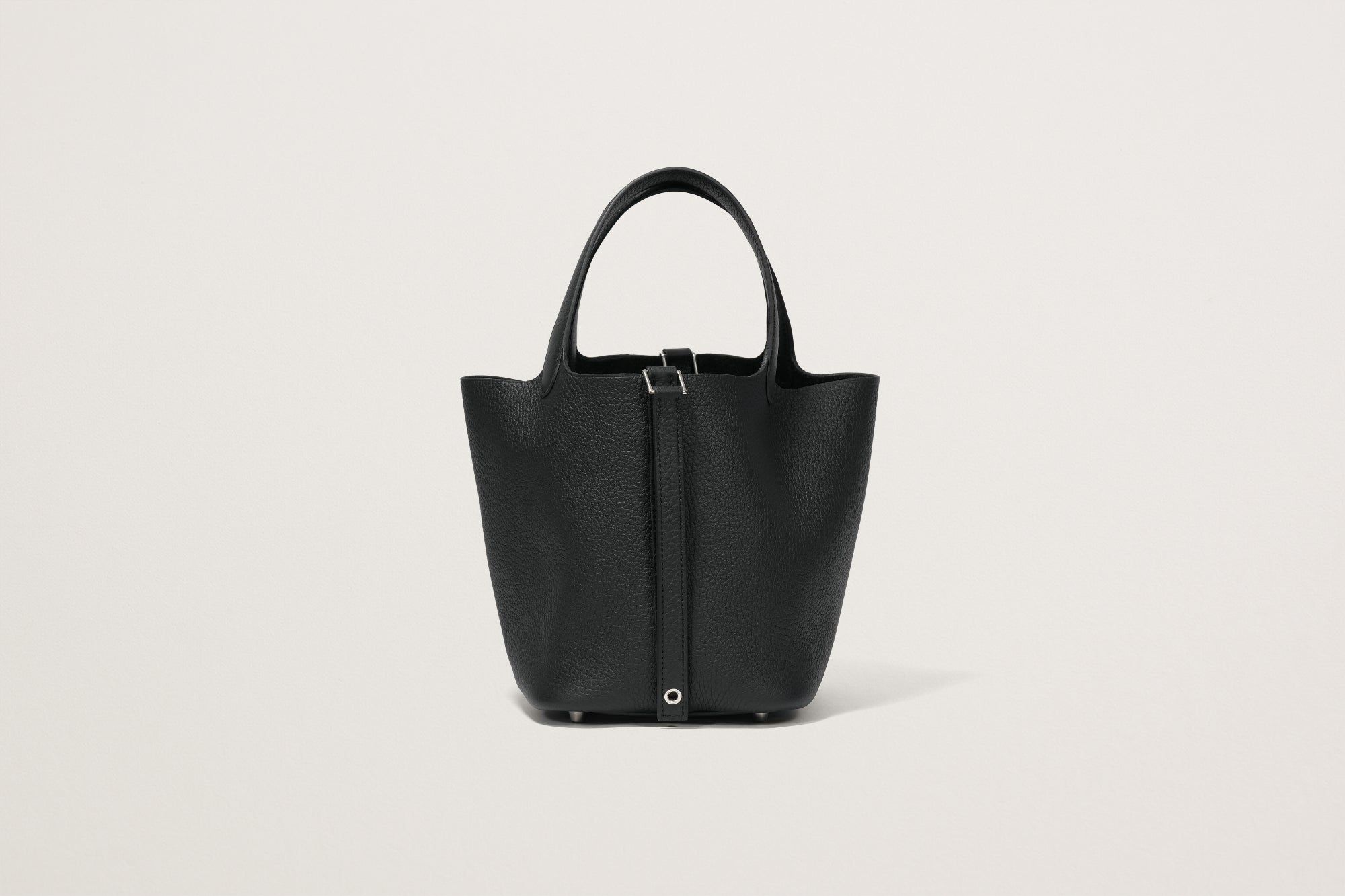 HERMES ピコタンロック18 黒