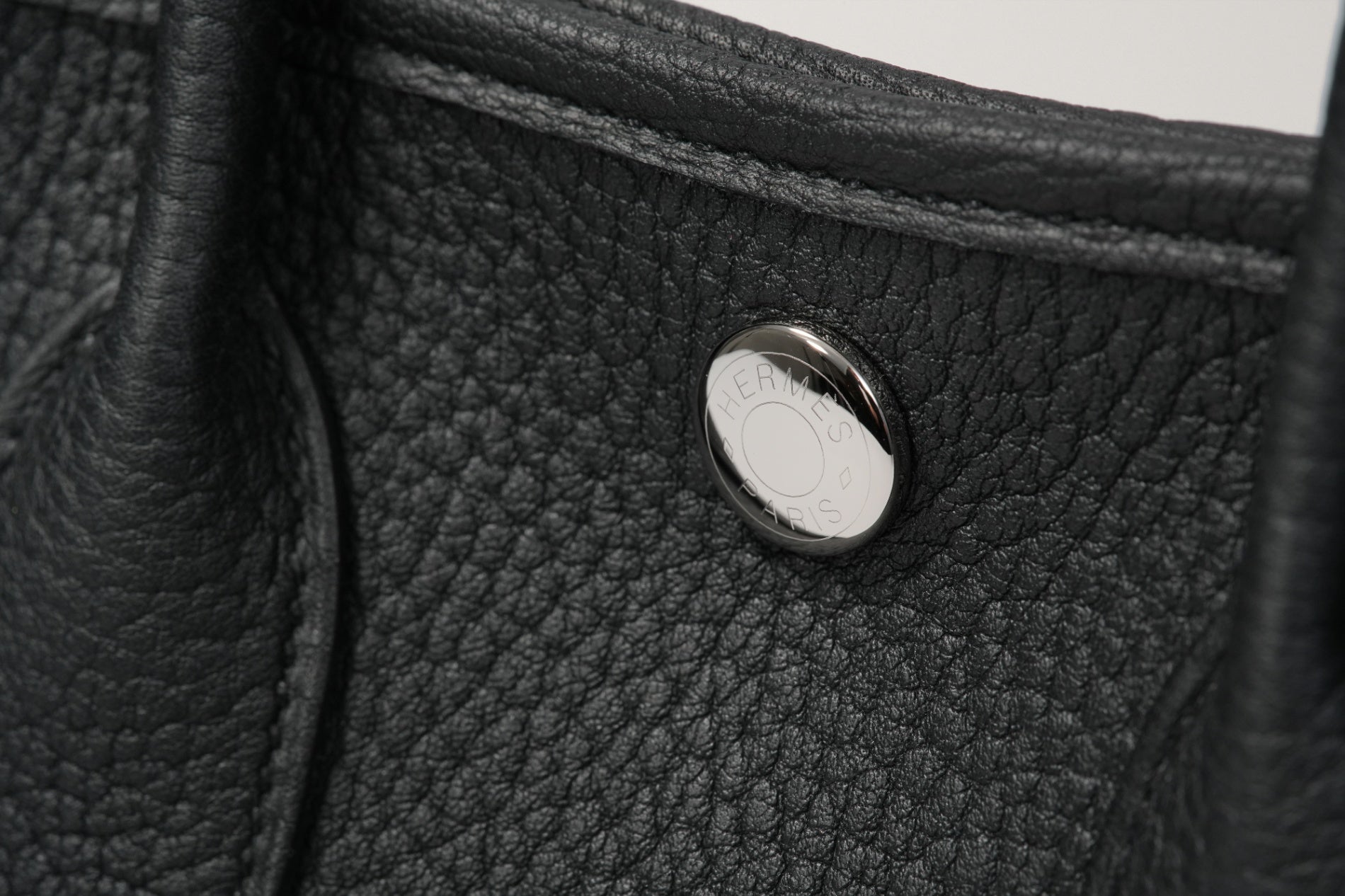 HERMES ネオ・ガーデン23 黒