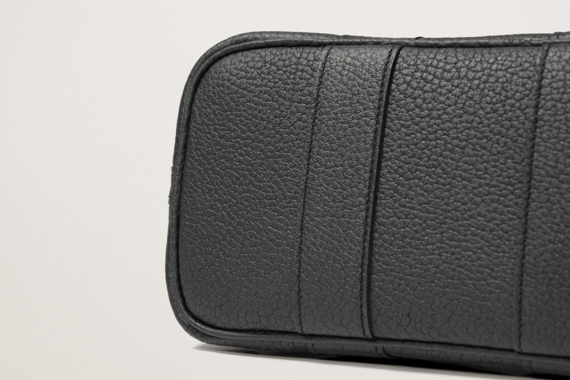 HERMES ネオ・ガーデン23 黒