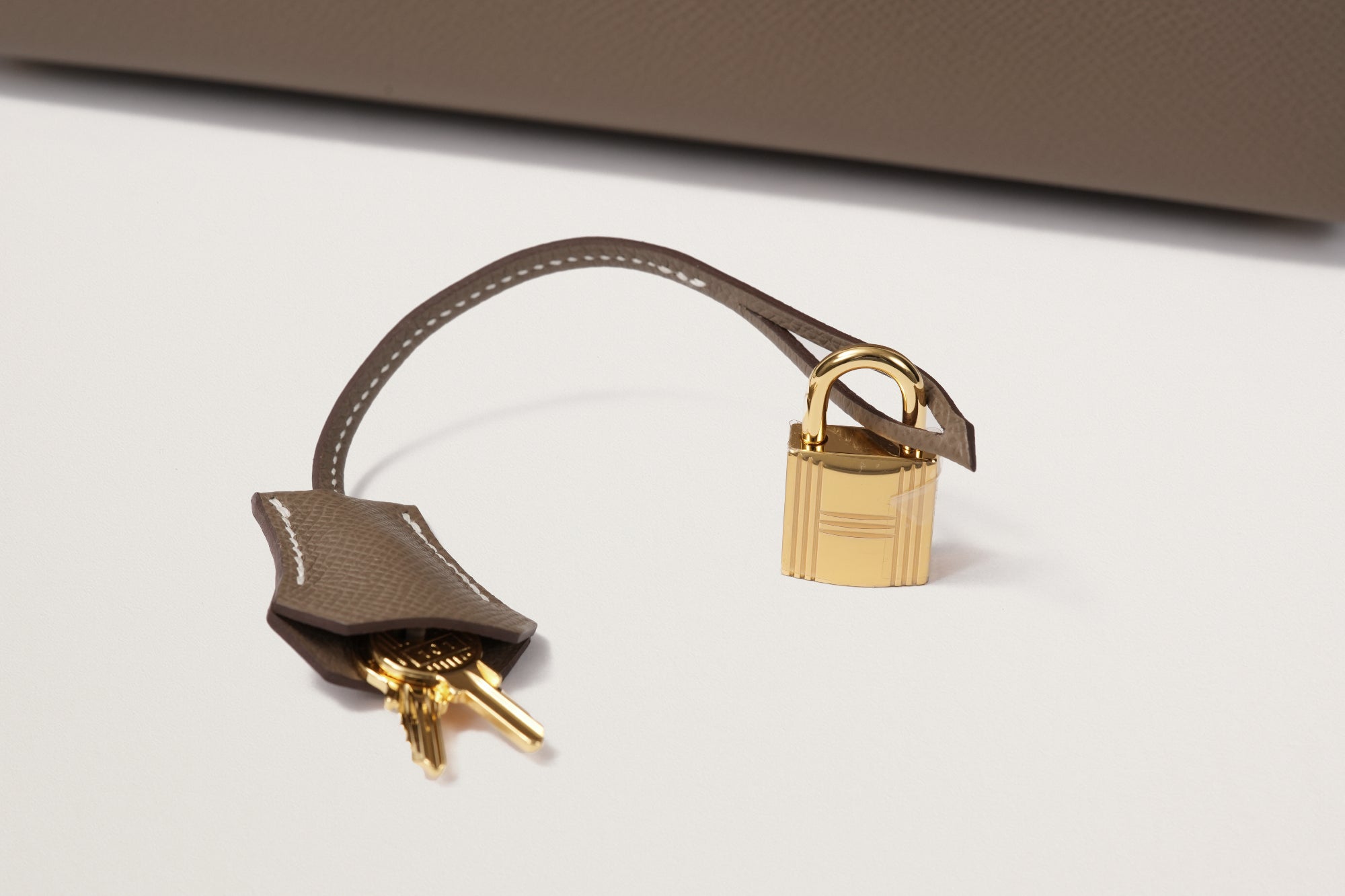 HERMES ケリー25 エトゥープ