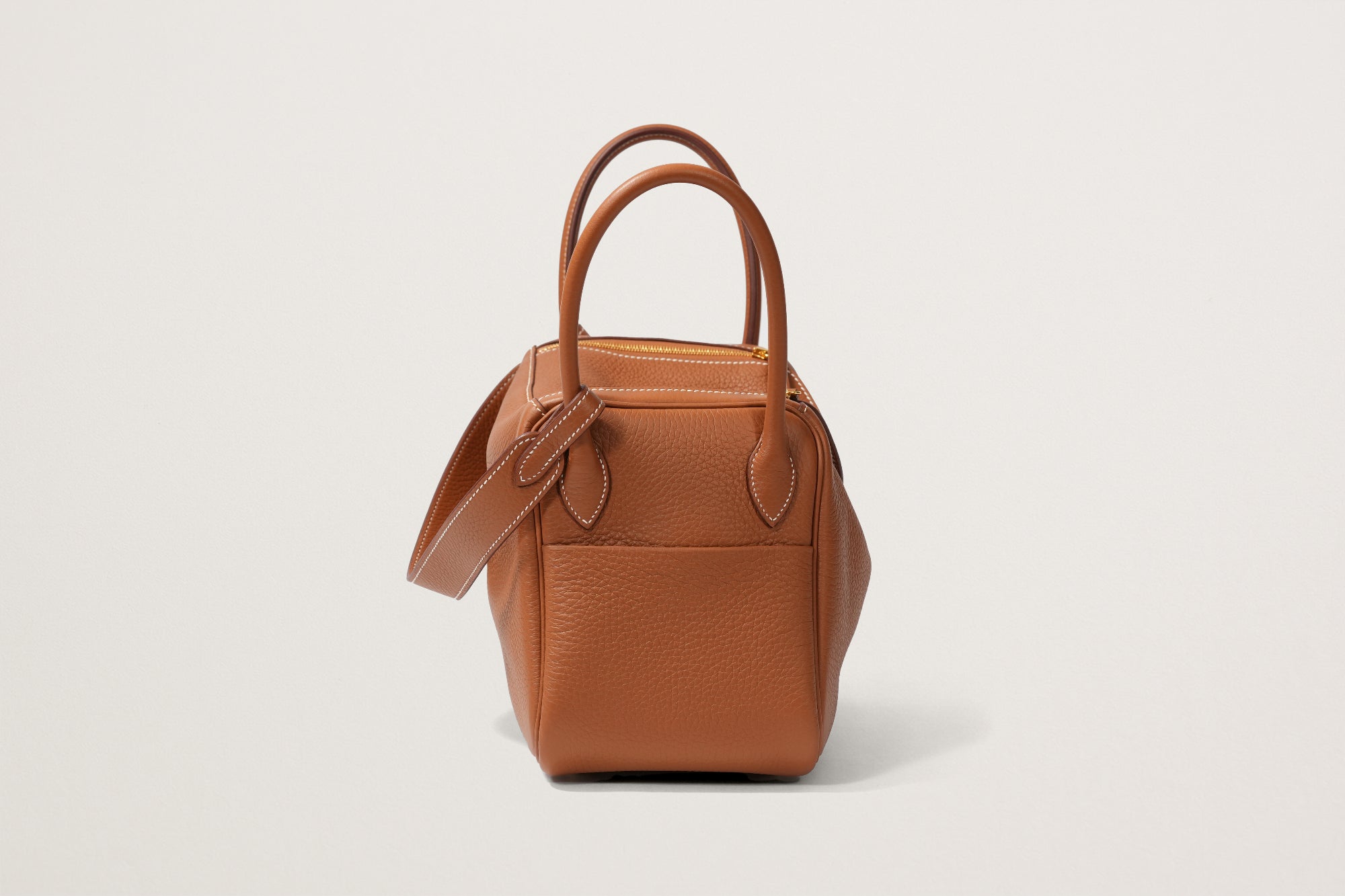 HERMES リンディ26 ゴールド