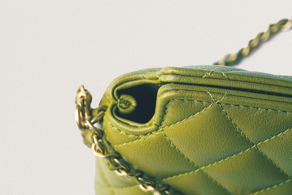 CHANEL マトラッセ チェーンバッグ