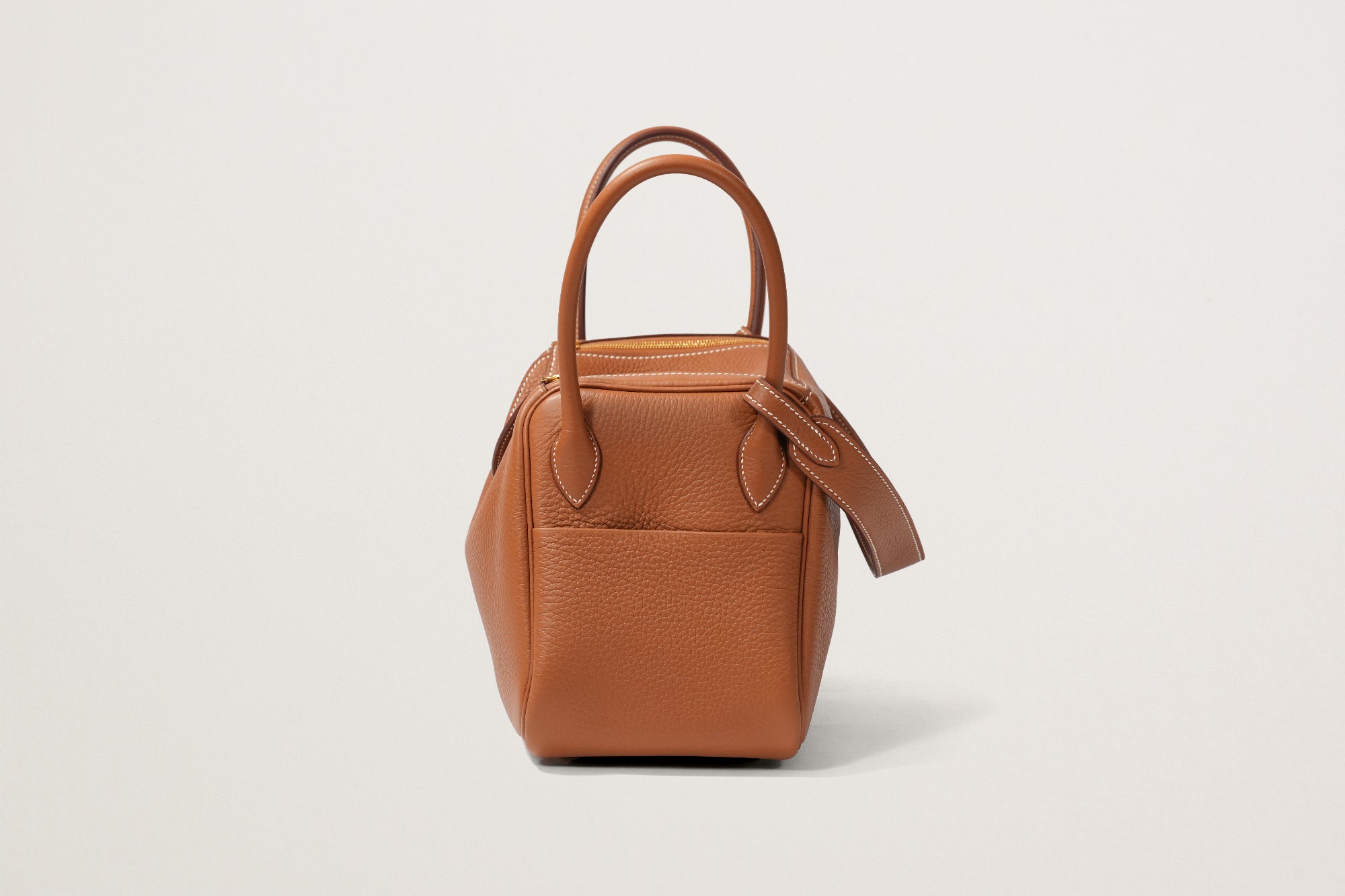 HERMES リンディ26 ゴールド