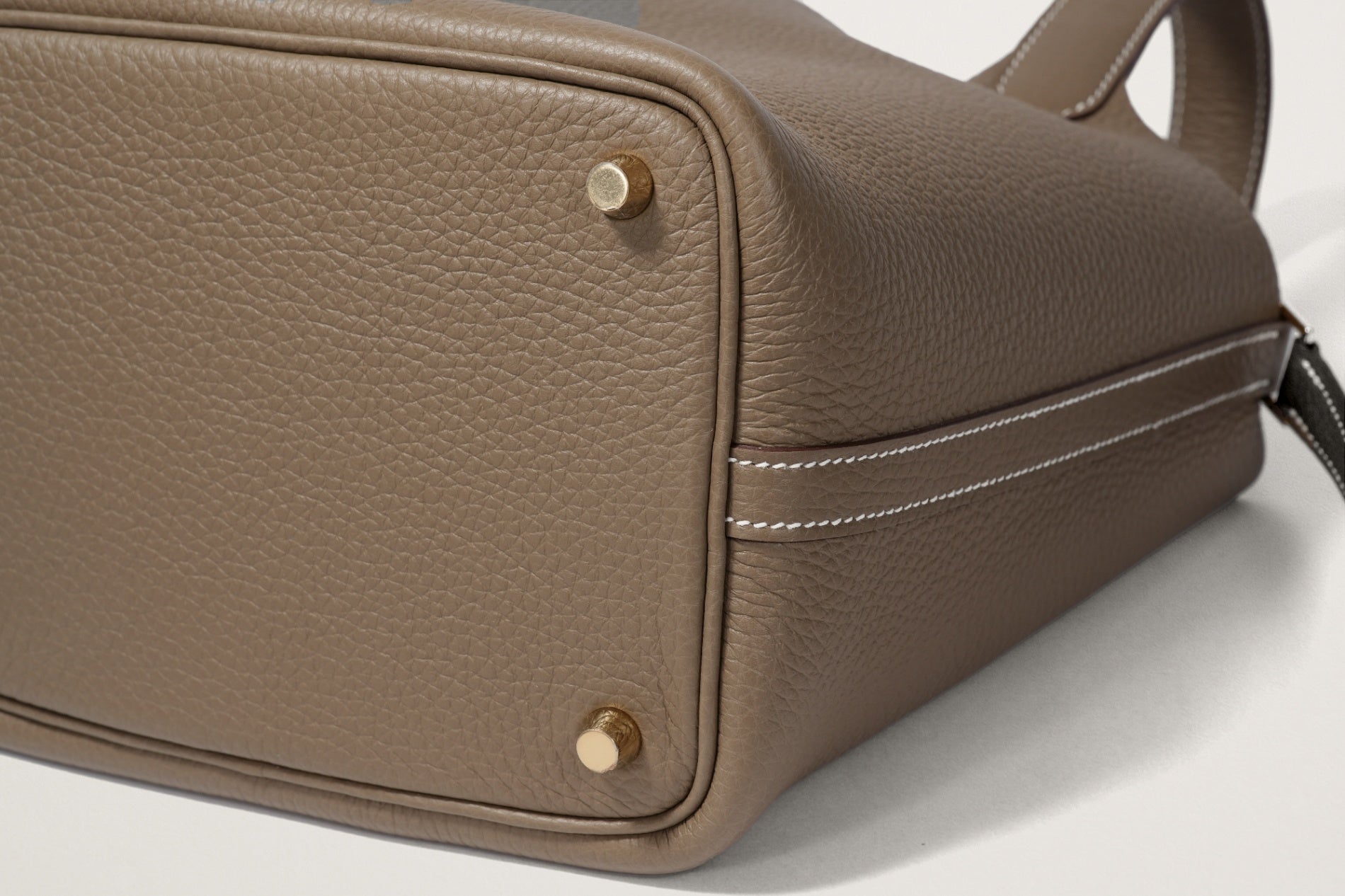 HERMES ピコタンロック18 エトゥープ