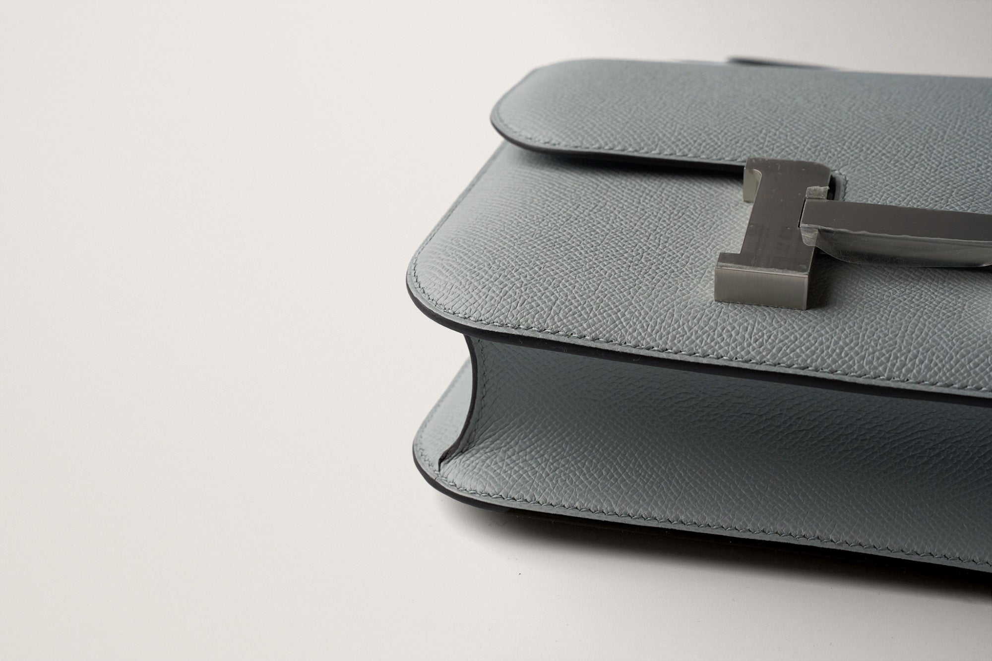 HERMES コンスタンス24 ブルーグラシエ