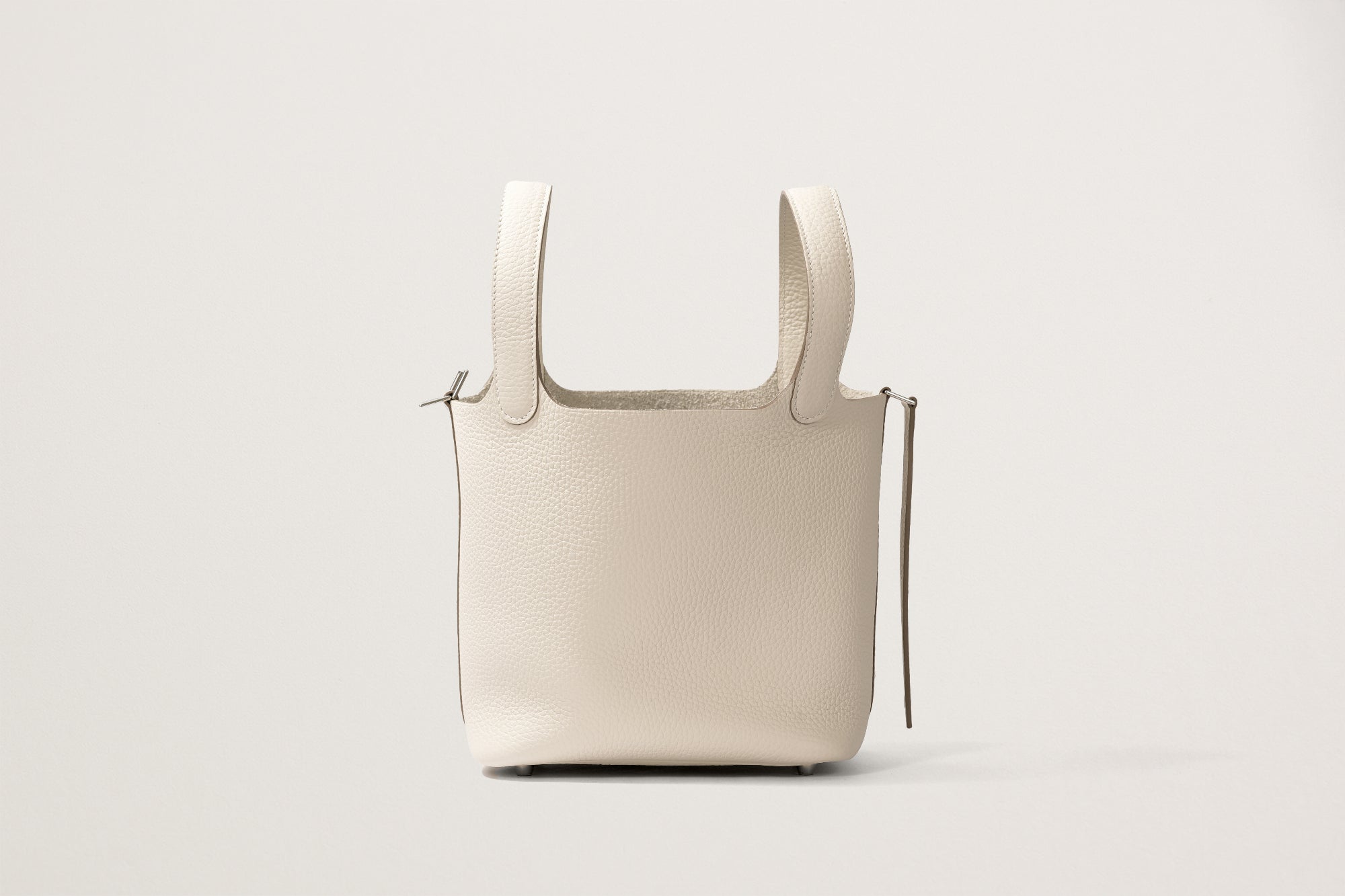 HERMES ピコタンロック18 クレ