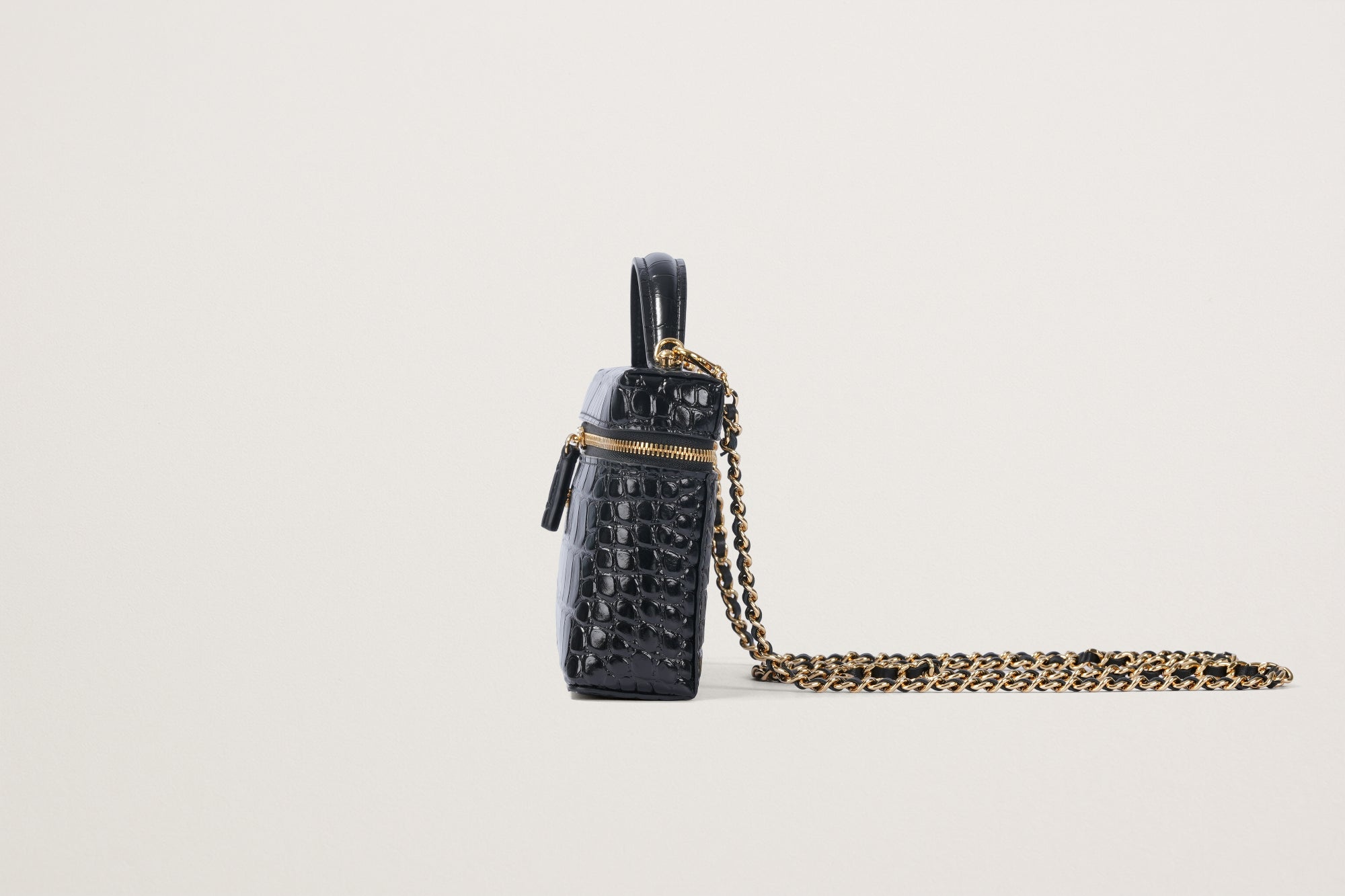 CHANEL ノベルティ品　ケース CHANEL シャネル ヴァニティケース – GINZA SATAKE