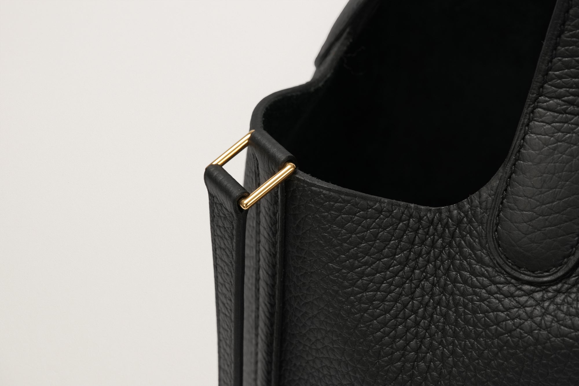 HERMES ピコタンロック18 黒