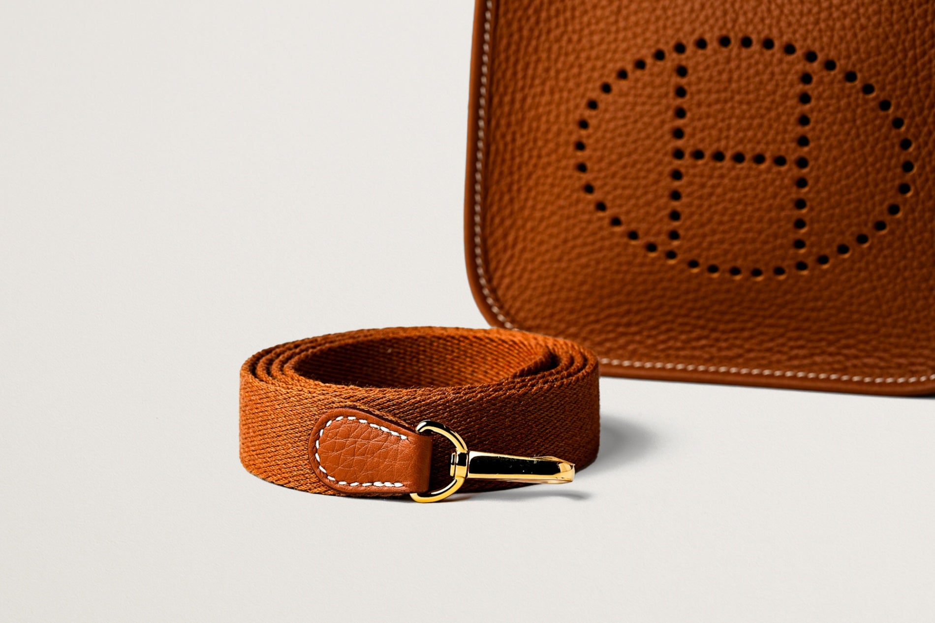 HERMES エヴリン アマゾーヌ16 ゴールド