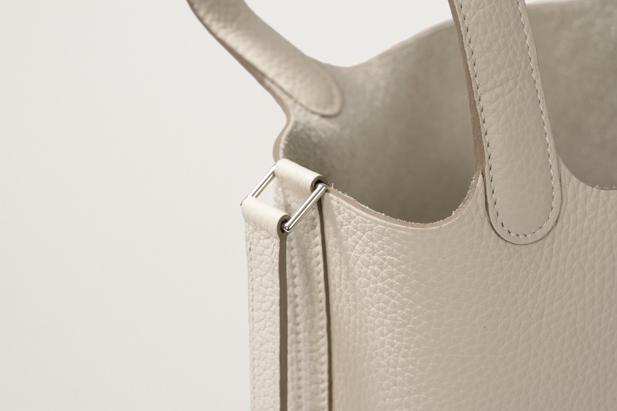 HERMES ピコタンロック18 クレ