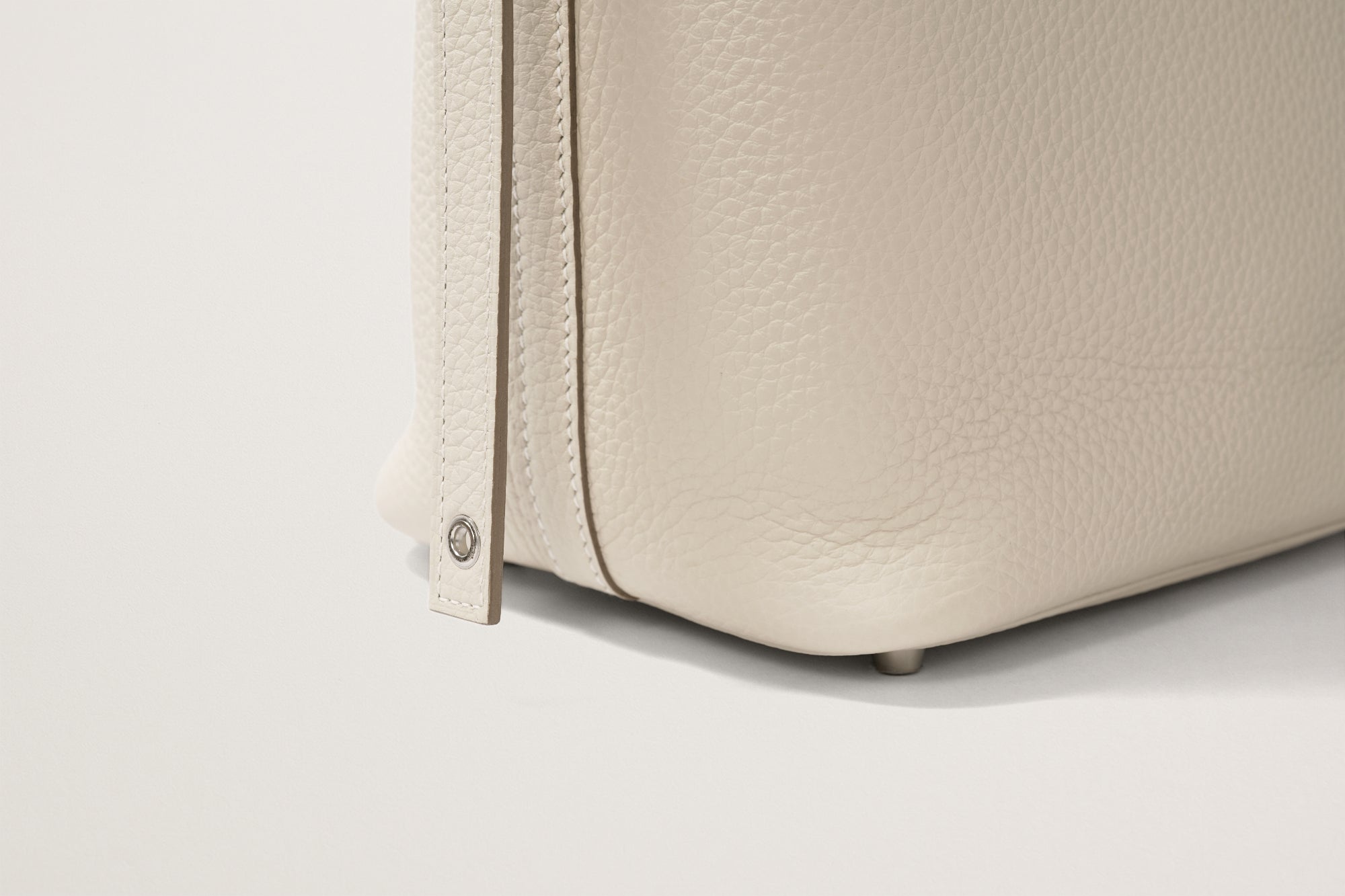 HERMES ピコタンロック18 クレ