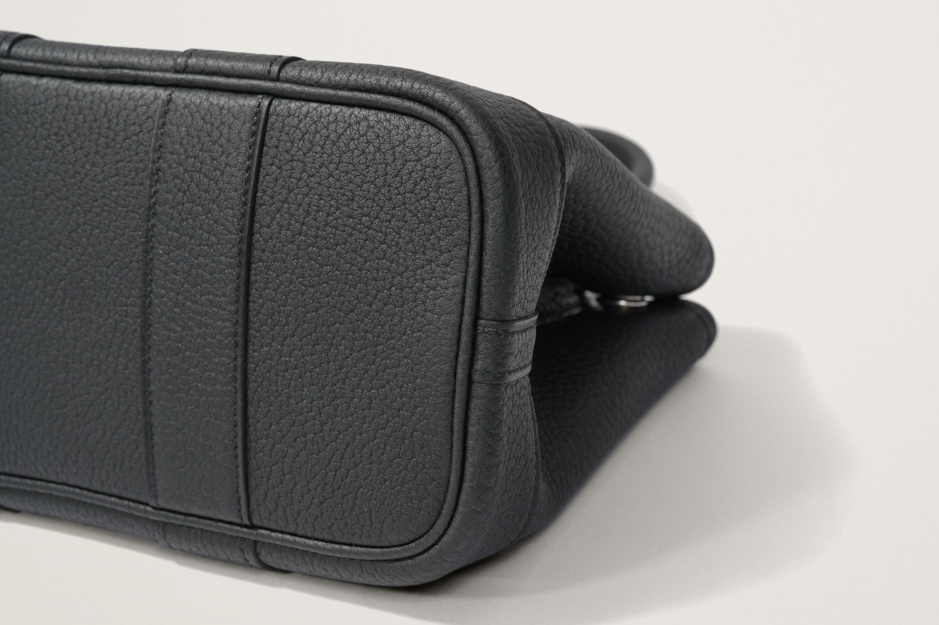 HERMES ネオ・ガーデン23 黒