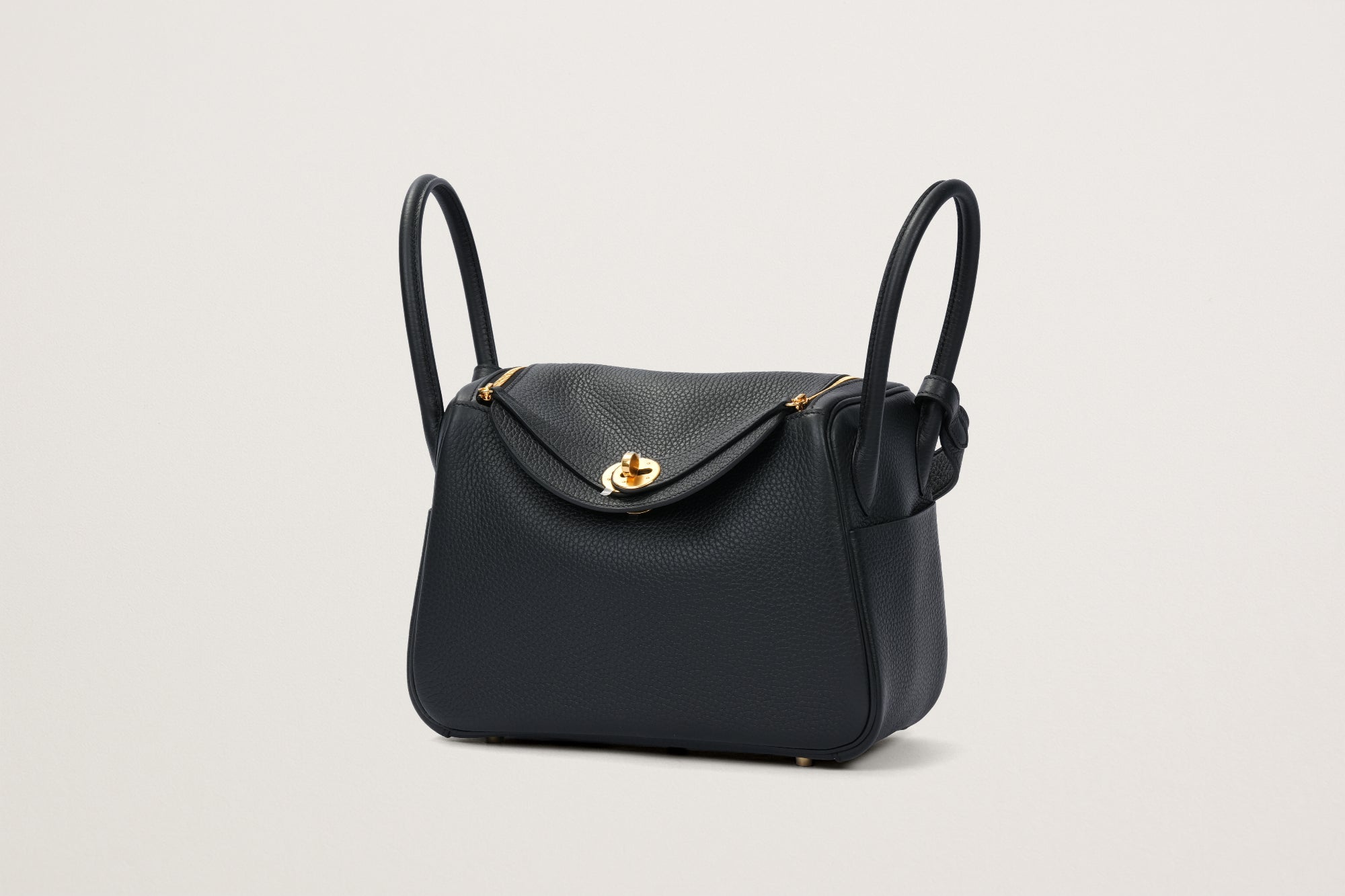 セール　リンディ型　 26サイズ　オーダー本革　ブラック HERMES リンディ26 黒 – GINZA SATAKE