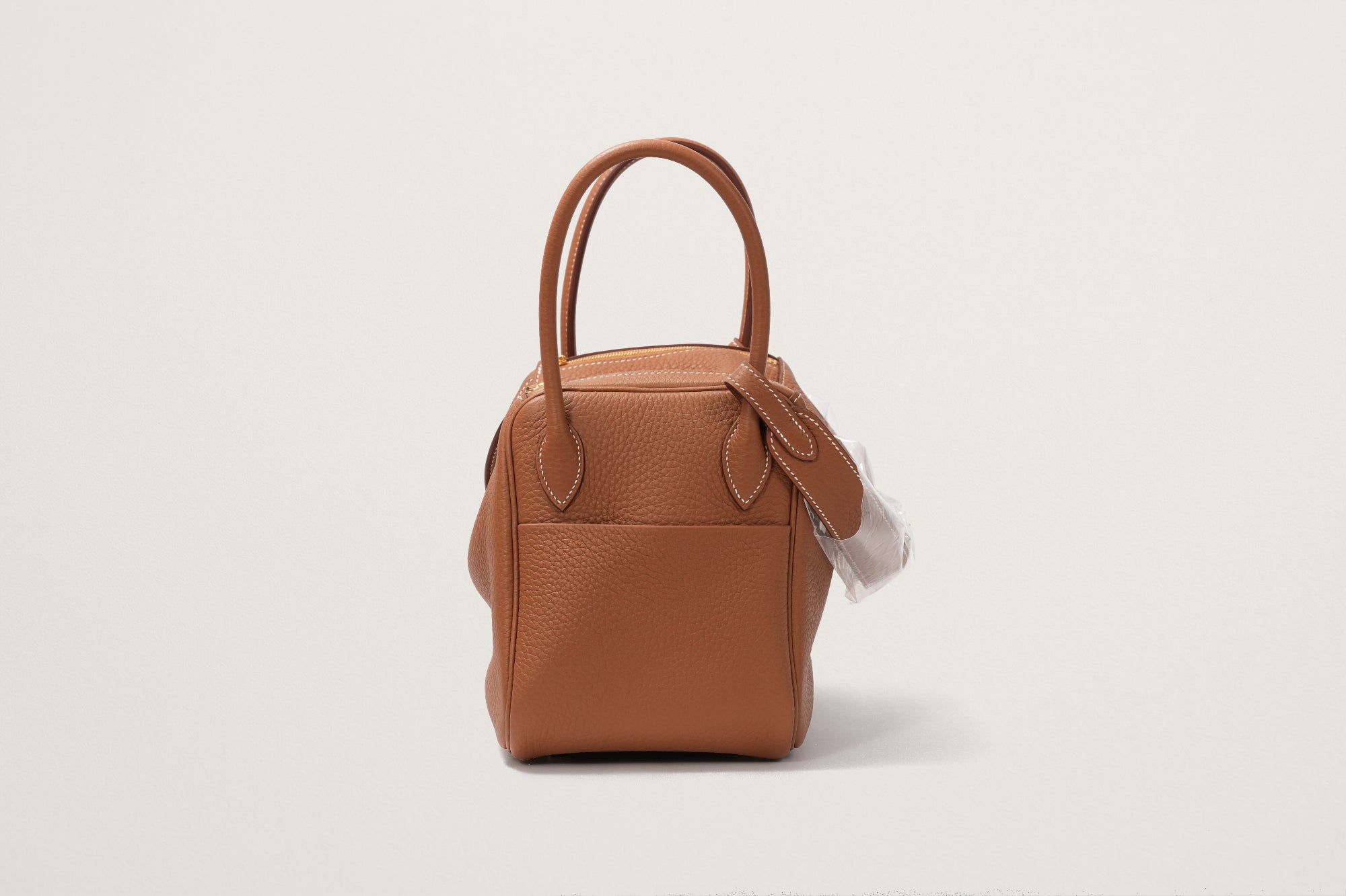 HERMES リンディ26 ゴールド