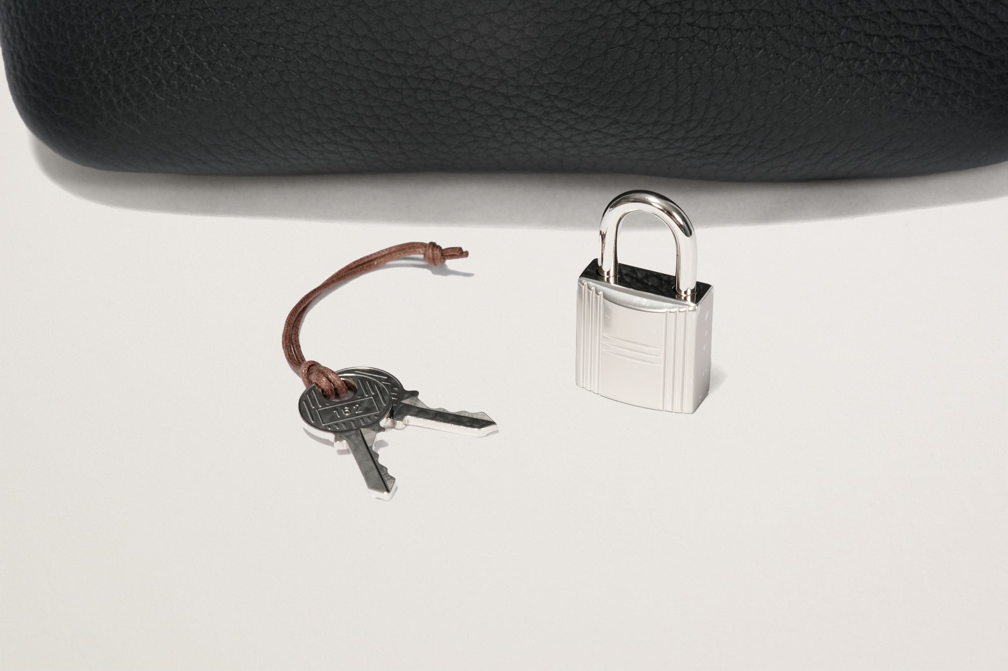 HERMES ピコタンロック18 黒