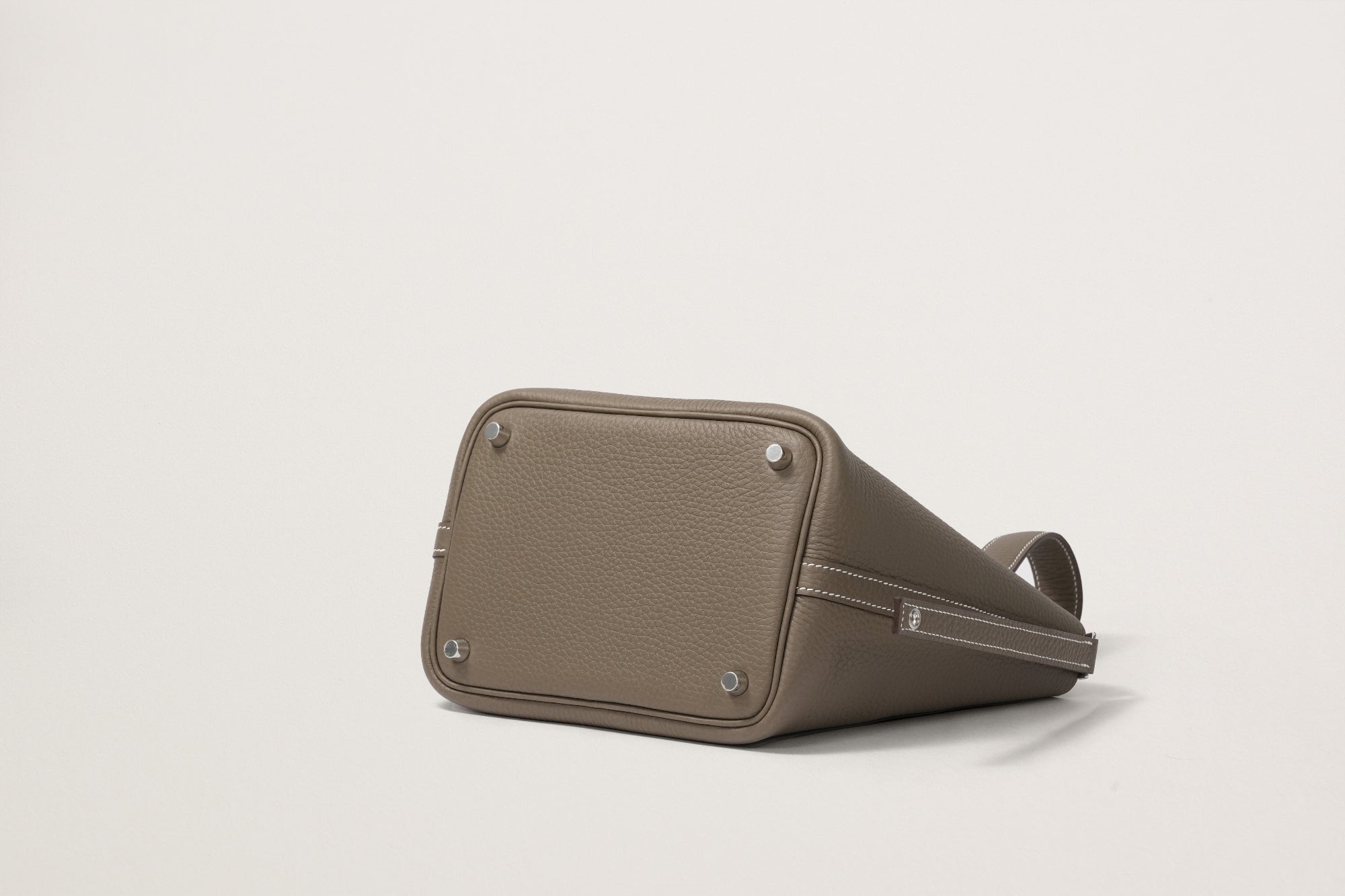 HERMES ピコタンロック18 エトゥープ