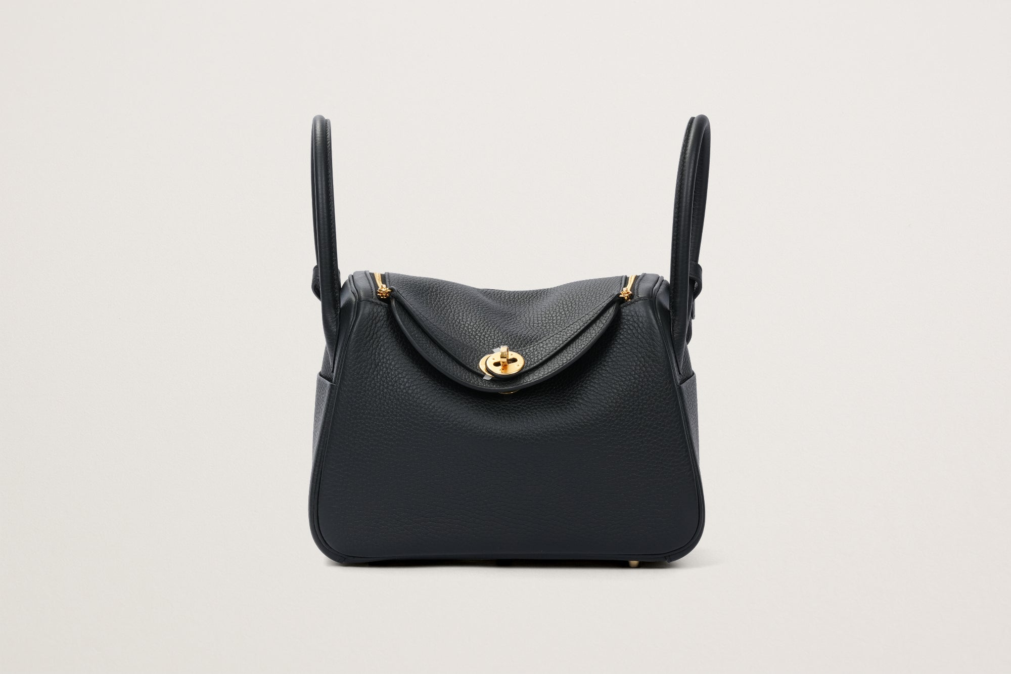 HERMES リンディ26 黒 – GINZA SATAKE