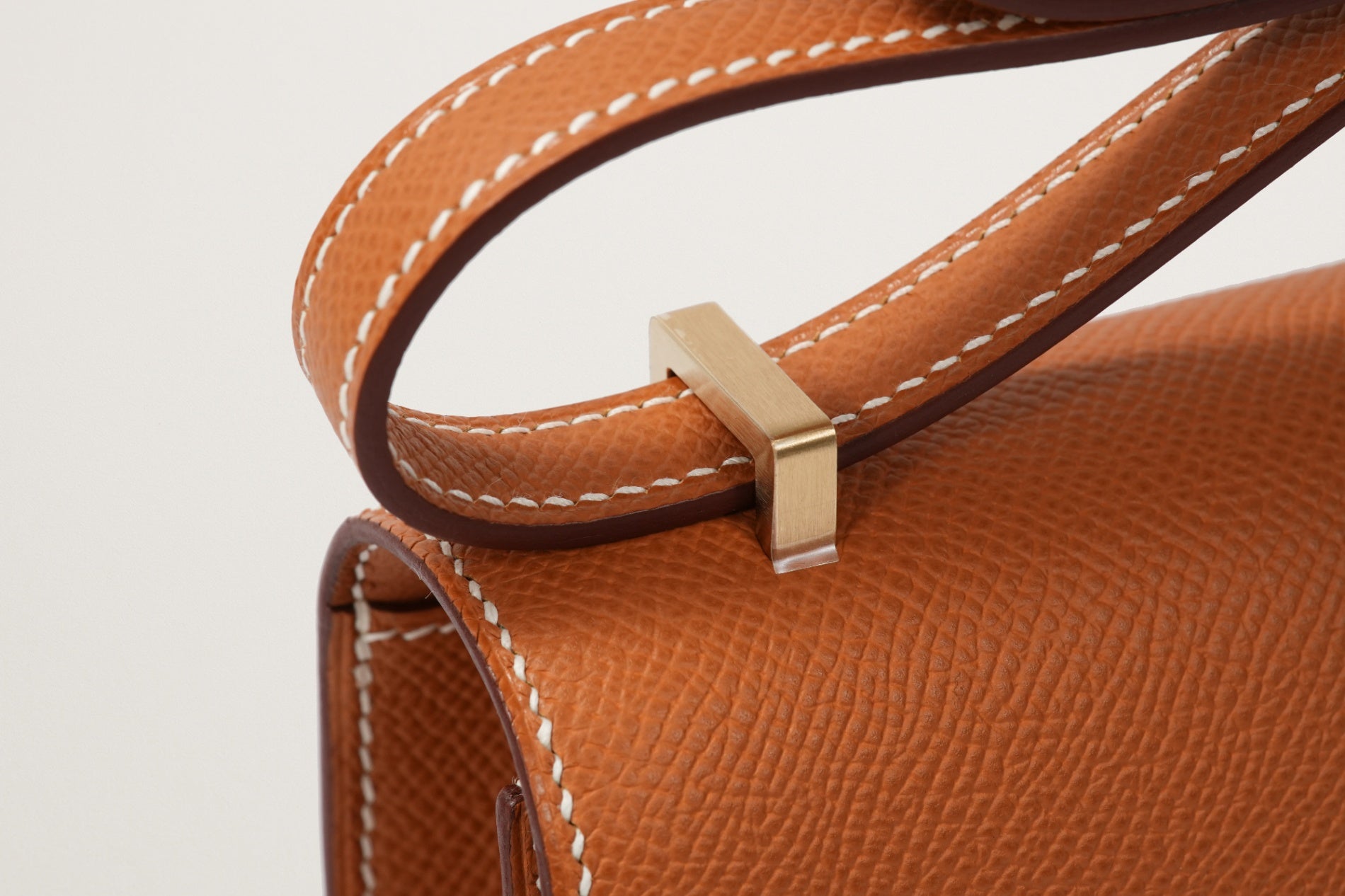 HERMES コンスタンスエラン ゴールド