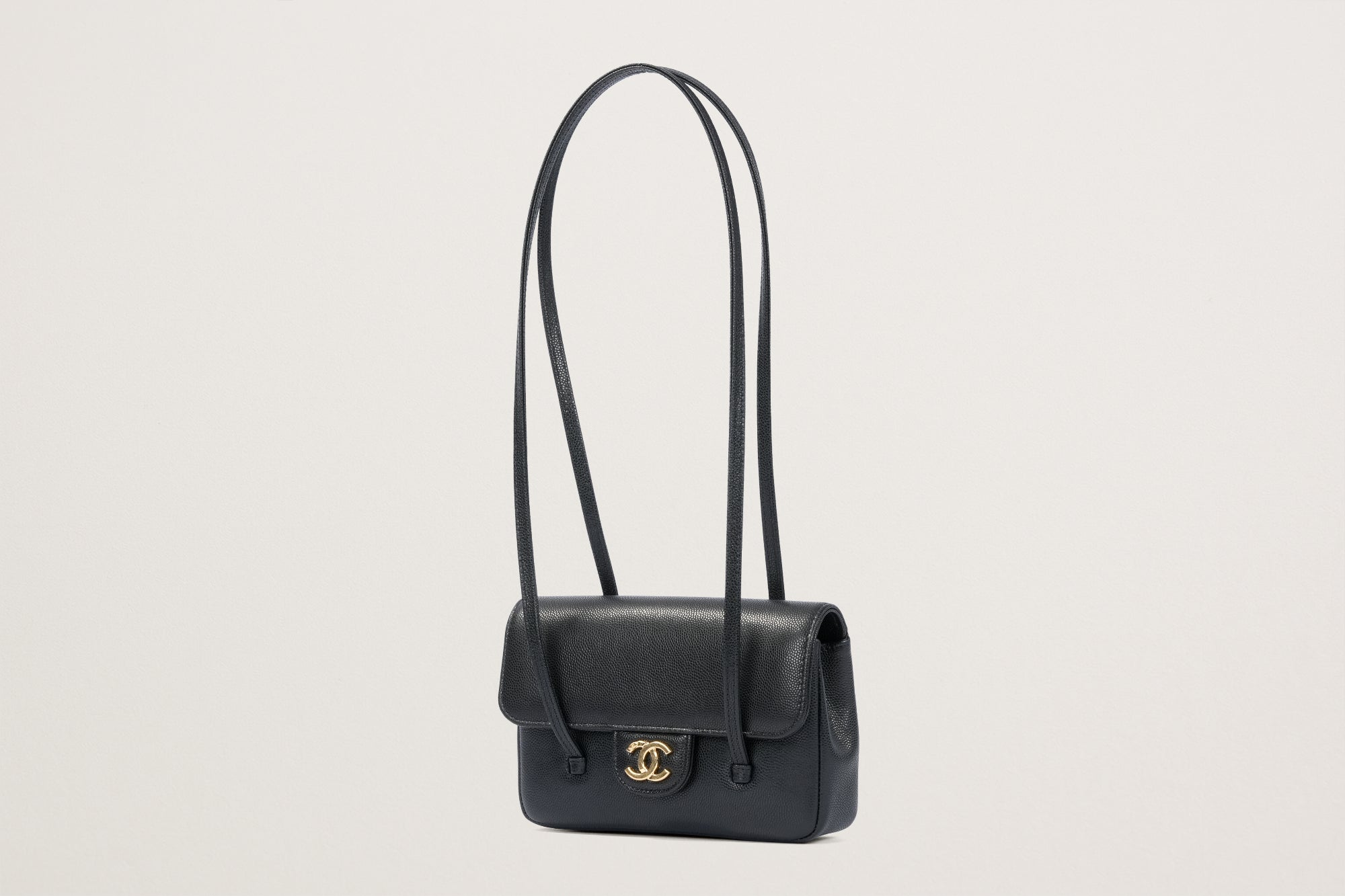 CHANEL ストラップ クラッチ バッグ – GINZA SATAKE