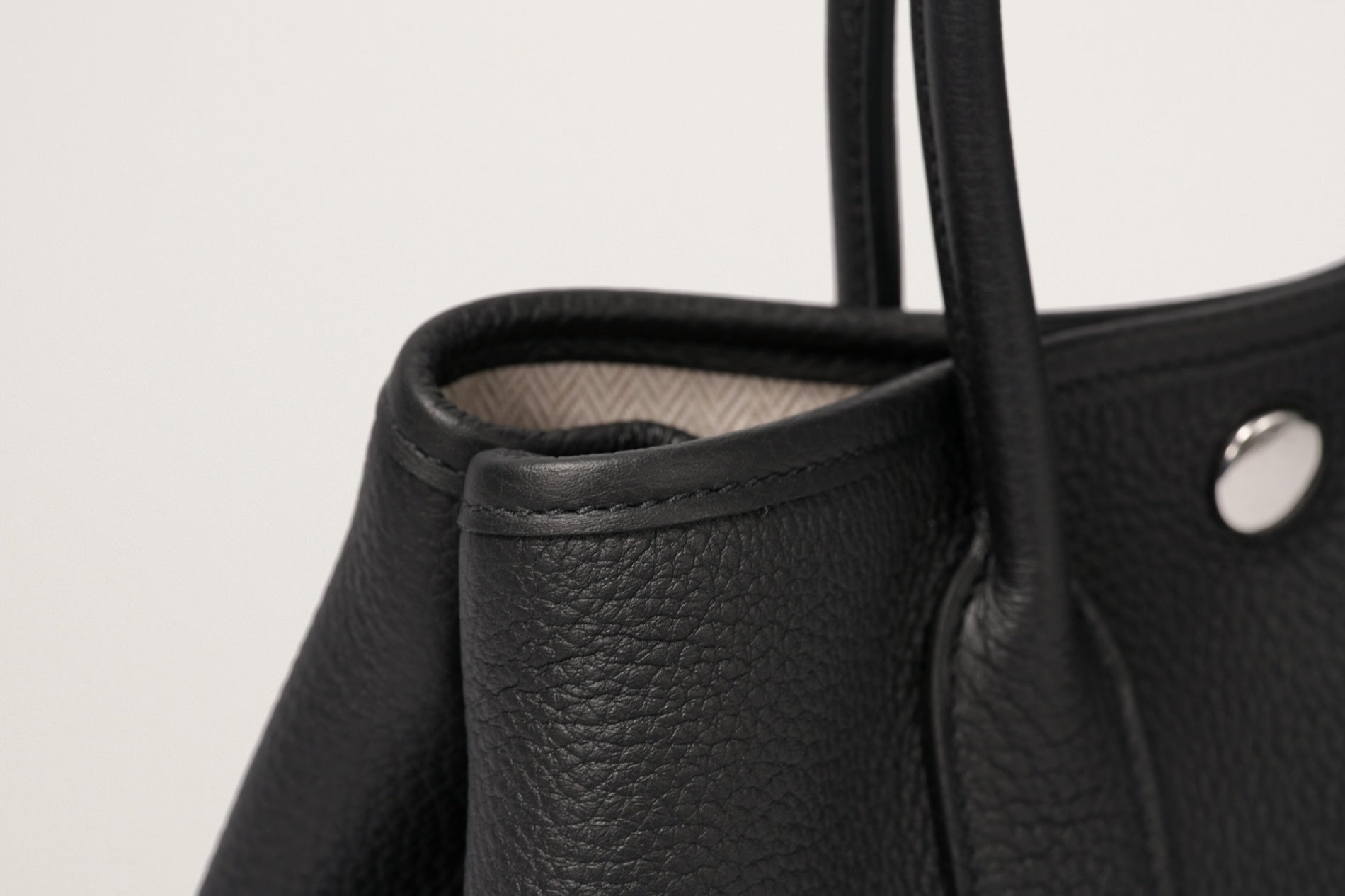 HERMES ネオ・ガーデン23 黒