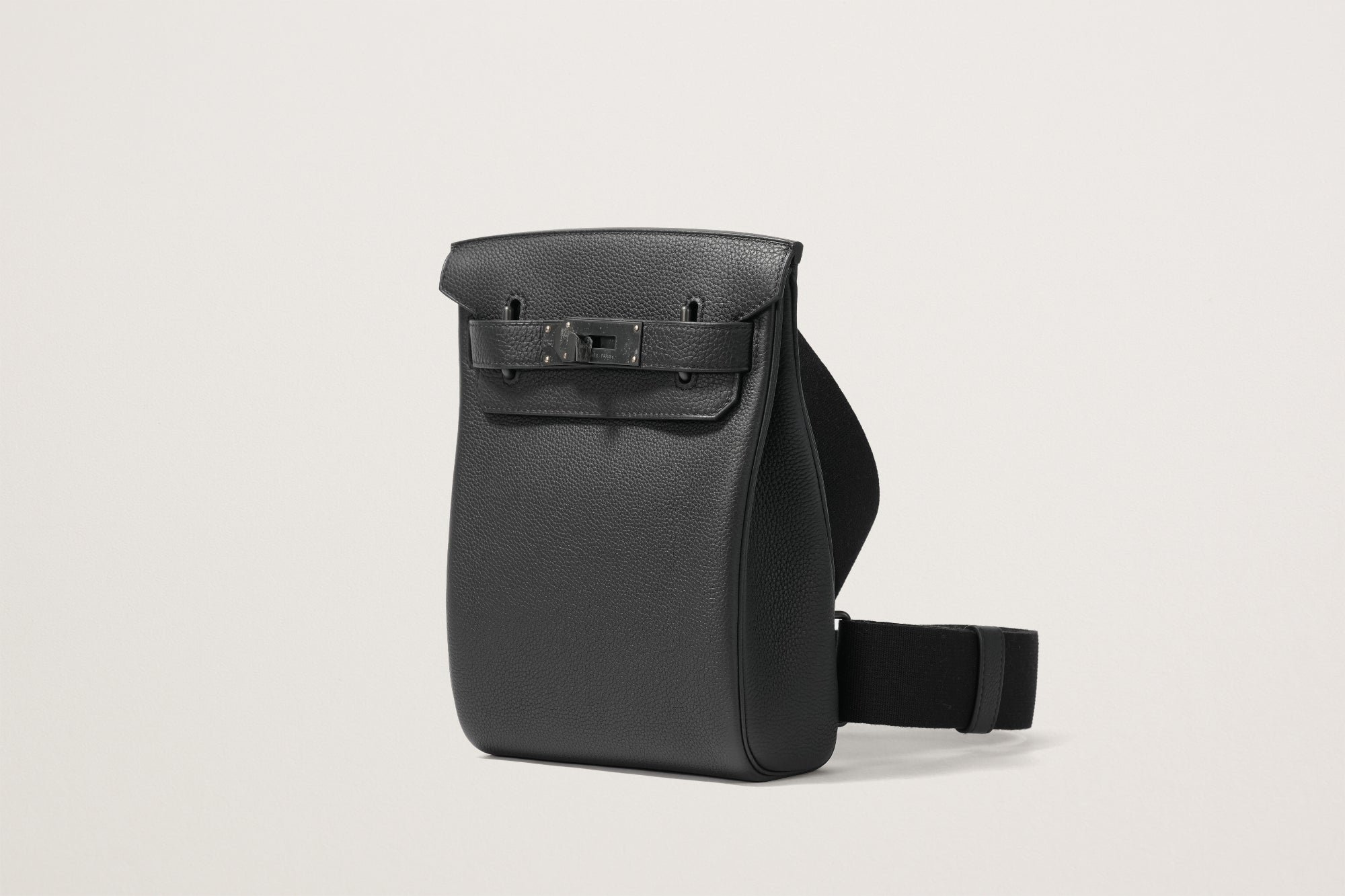 HERMES ケリー アッカドPM 黒