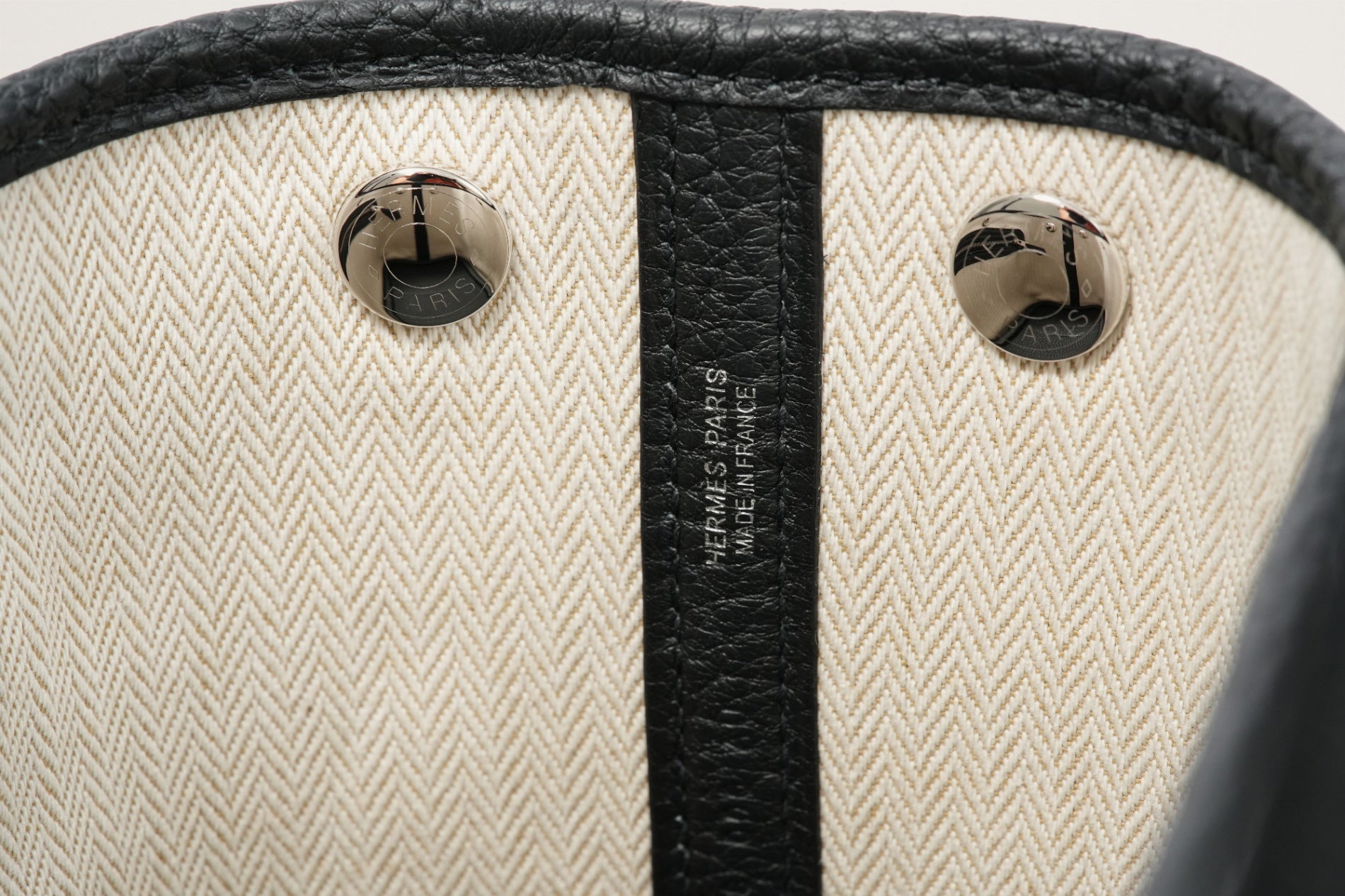 HERMES ネオ・ガーデン23 黒