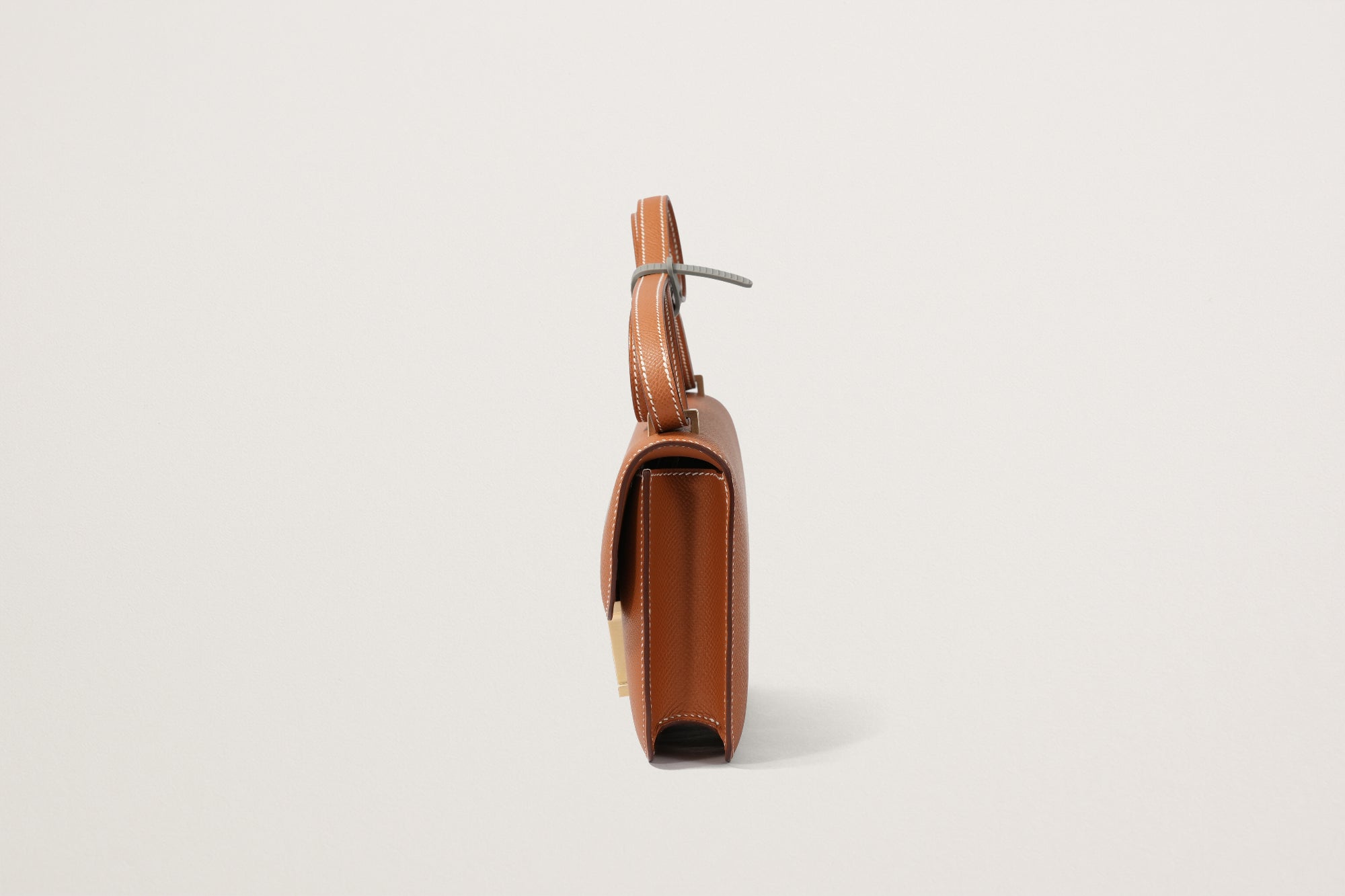 HERMES コンスタンスエラン ゴールド