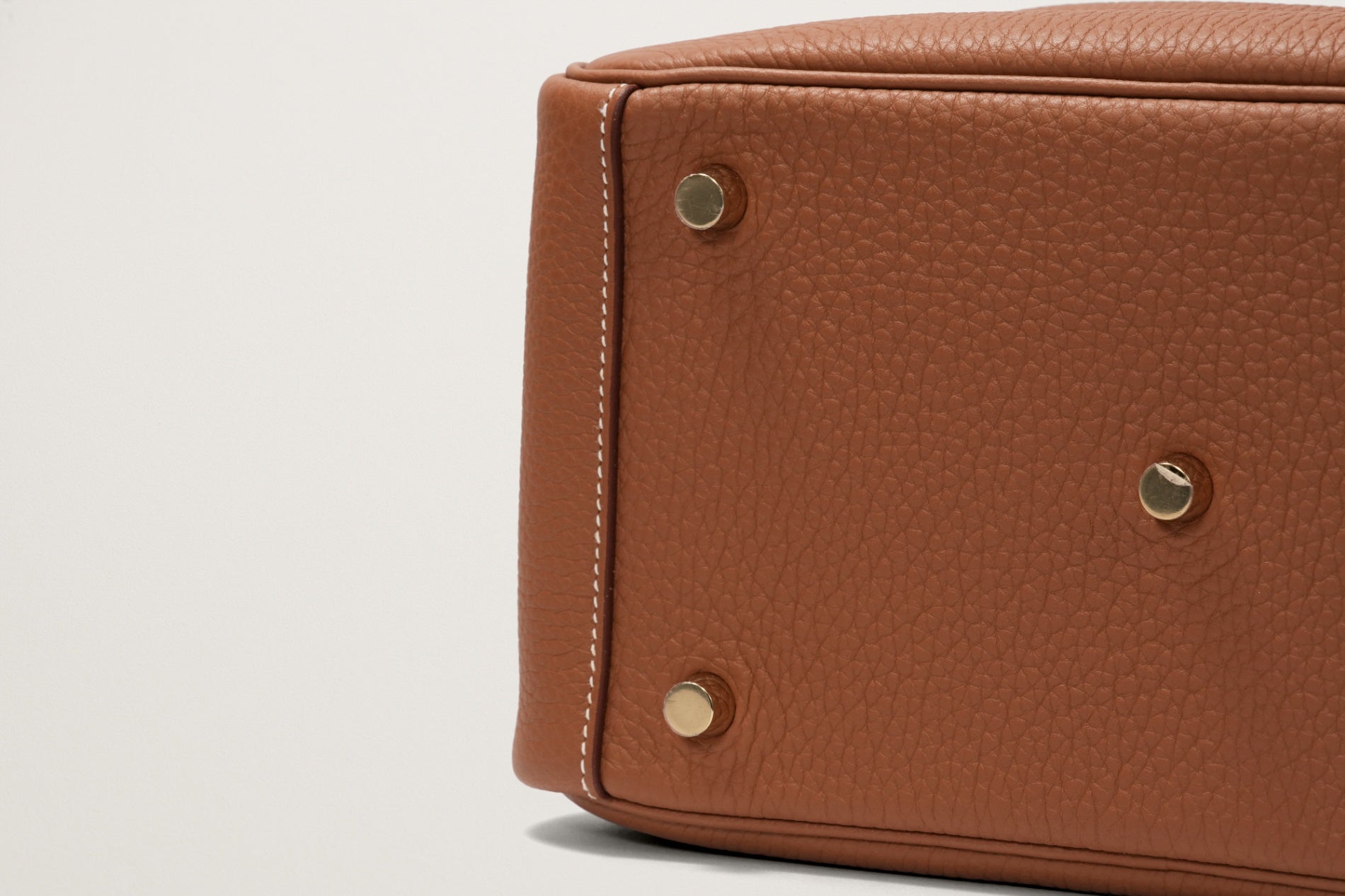 HERMES リンディ26 ゴールド