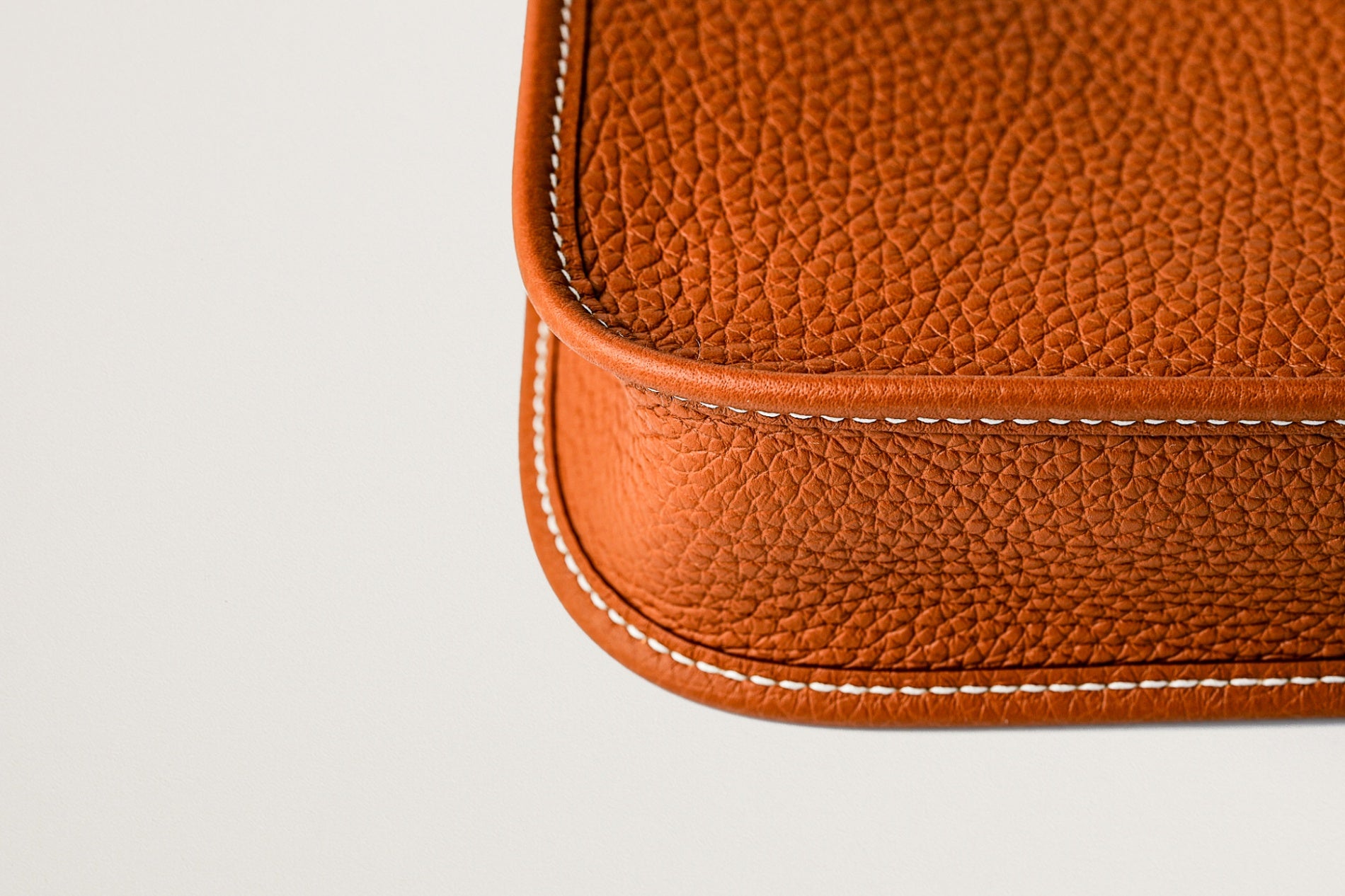 HERMES エヴリン アマゾーヌ16 ゴールド