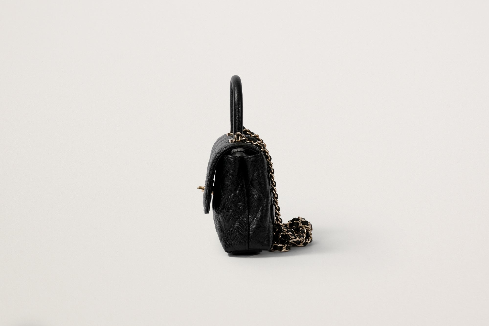CHANEL ココハンドルマトラッセバッグ