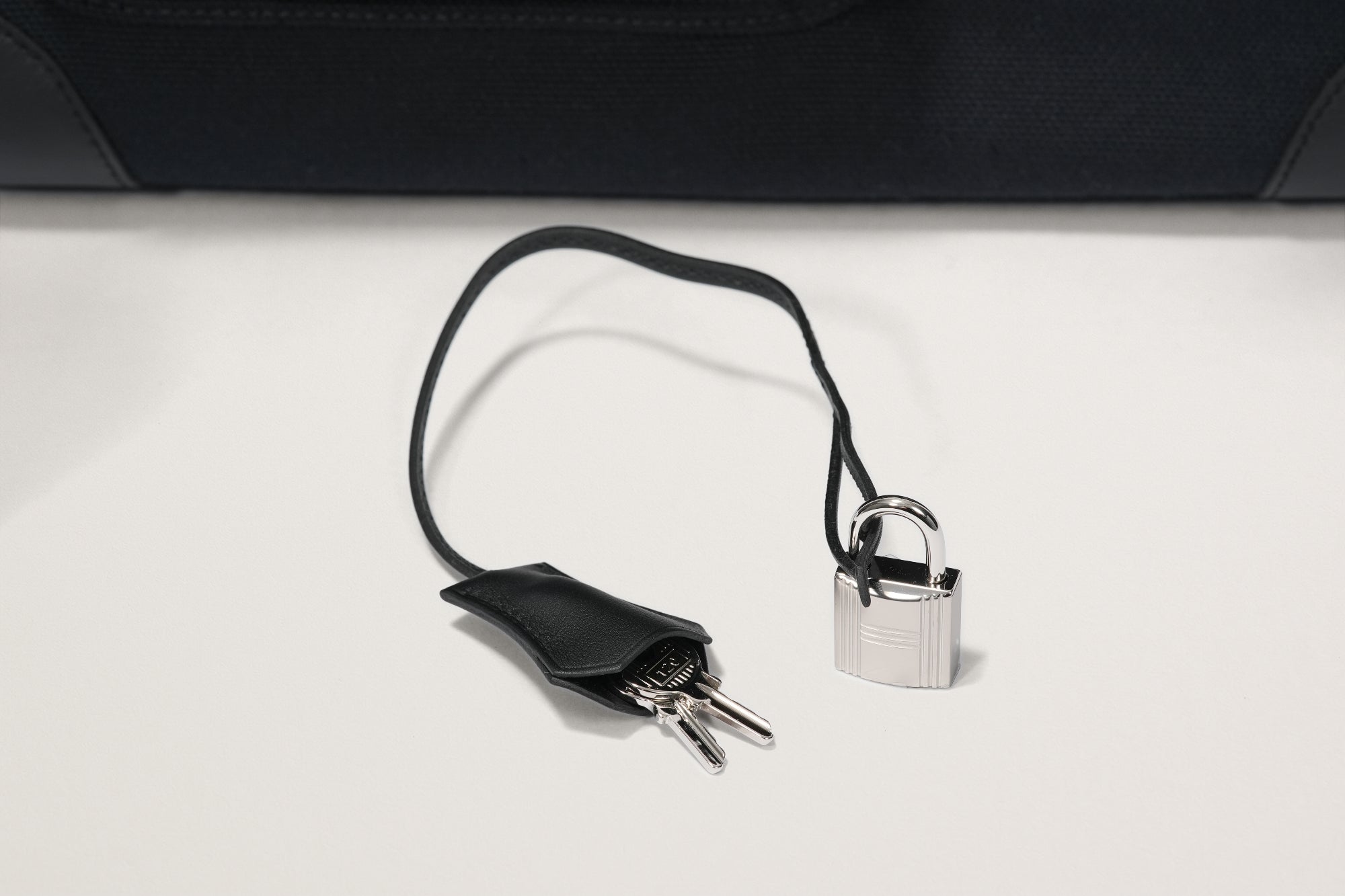 HERMES バーキン35 カーゴ ブルーマリン/黒