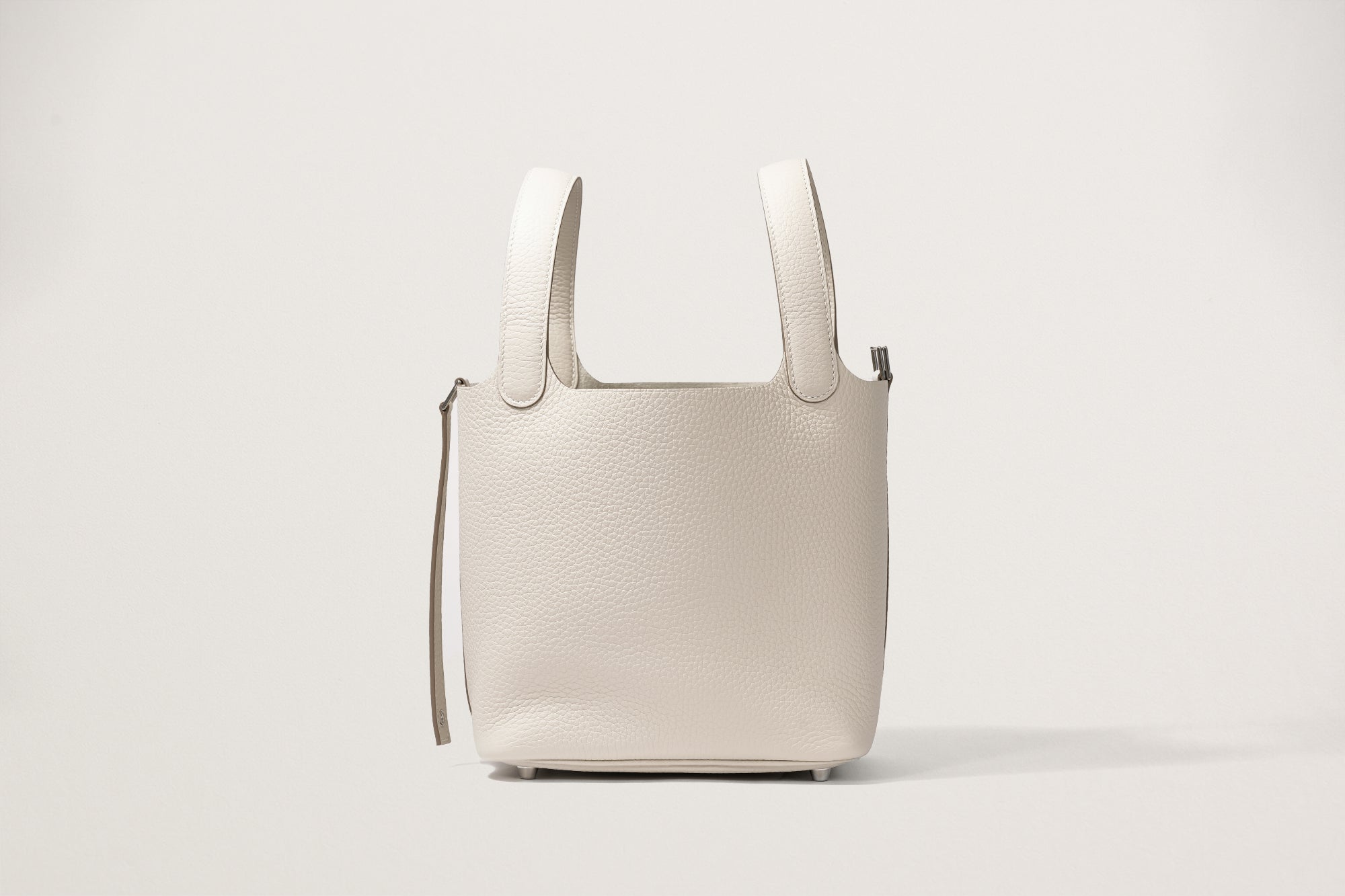 HERMES ピコタンロック18 クレ
